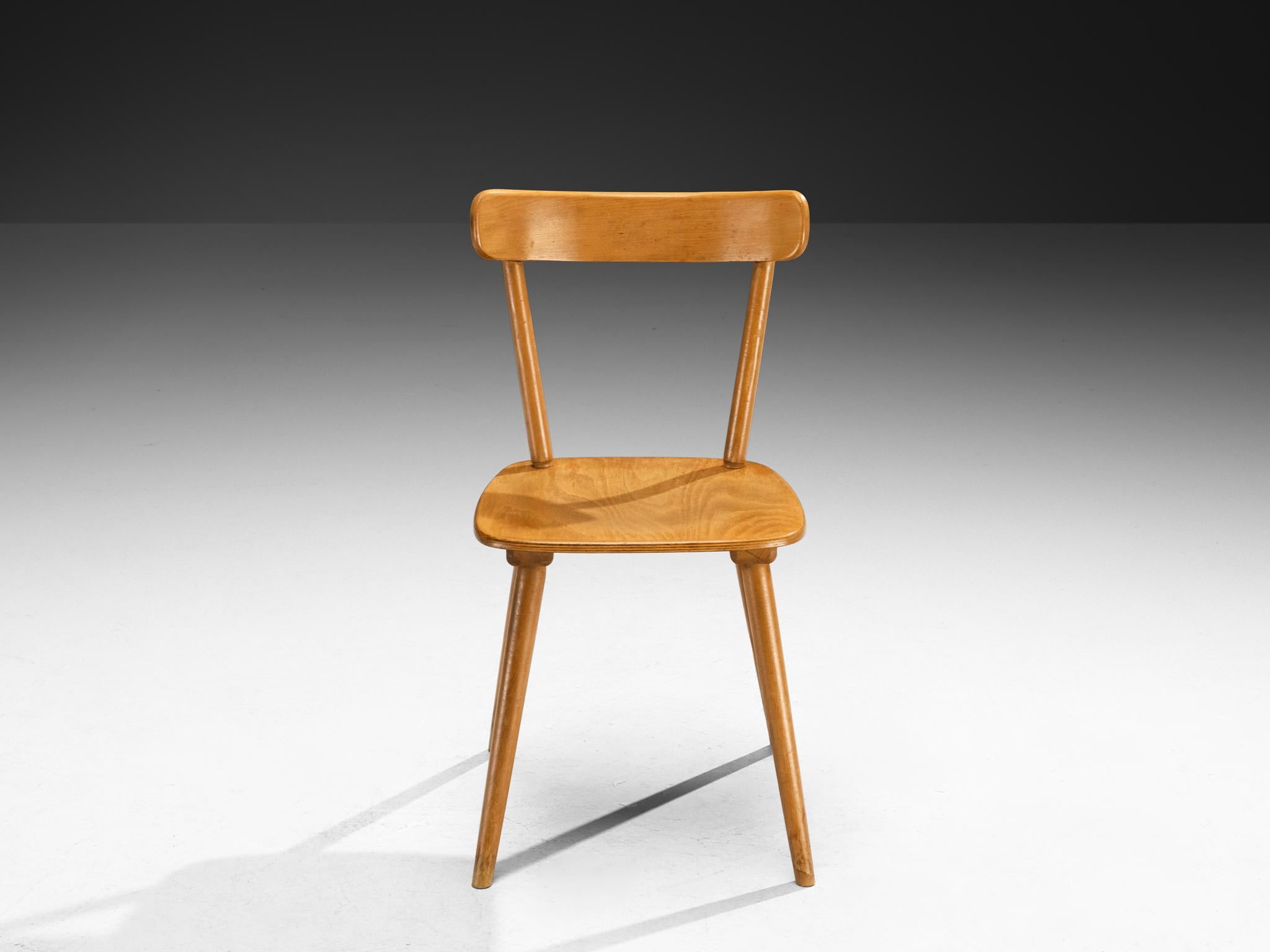 Large Set of Mid-Century Modern Dining Chairs in Blonde Wood For Sale 1