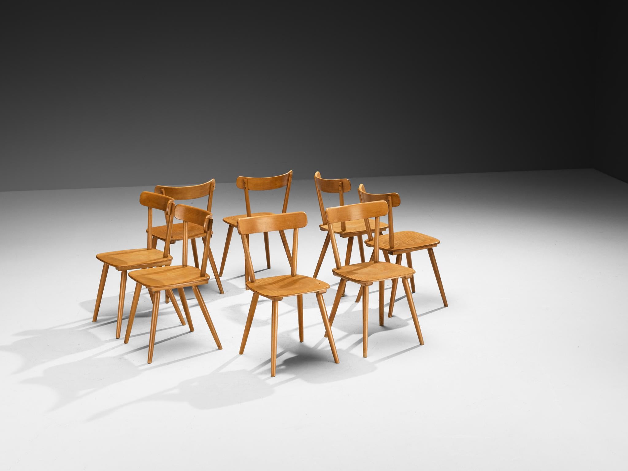 Large Set of Mid-Century Modern Dining Chairs in Blonde Wood For Sale 3