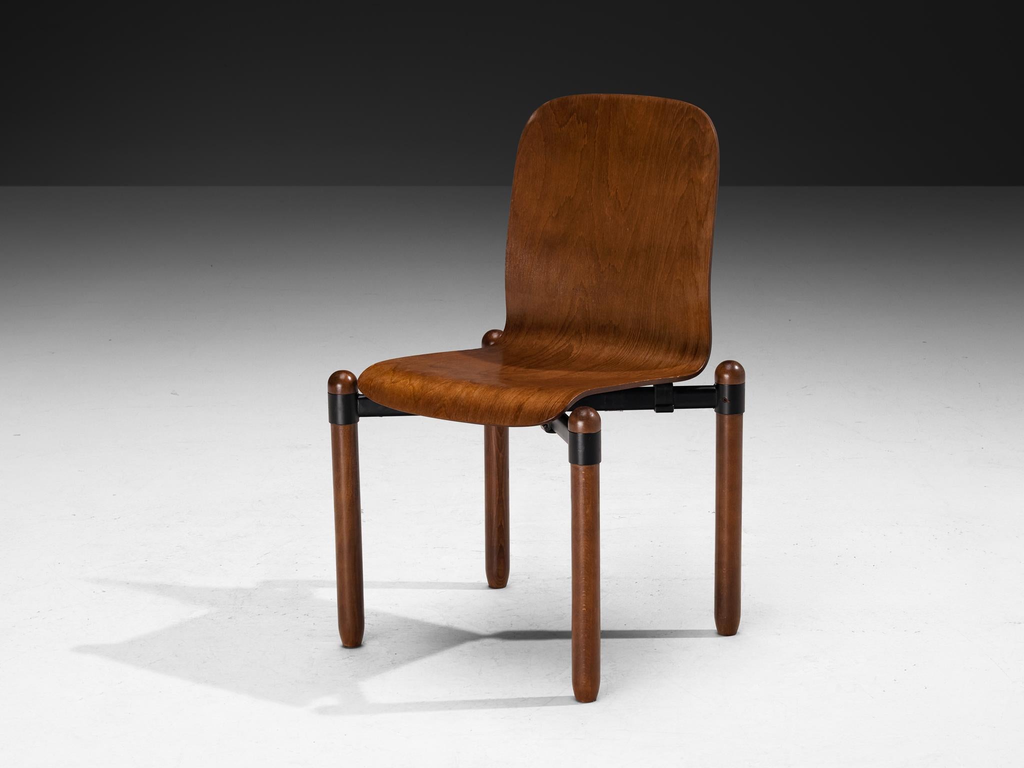 Grande set di sedie da pranzo moderniste in legno e metallo in vendita 3