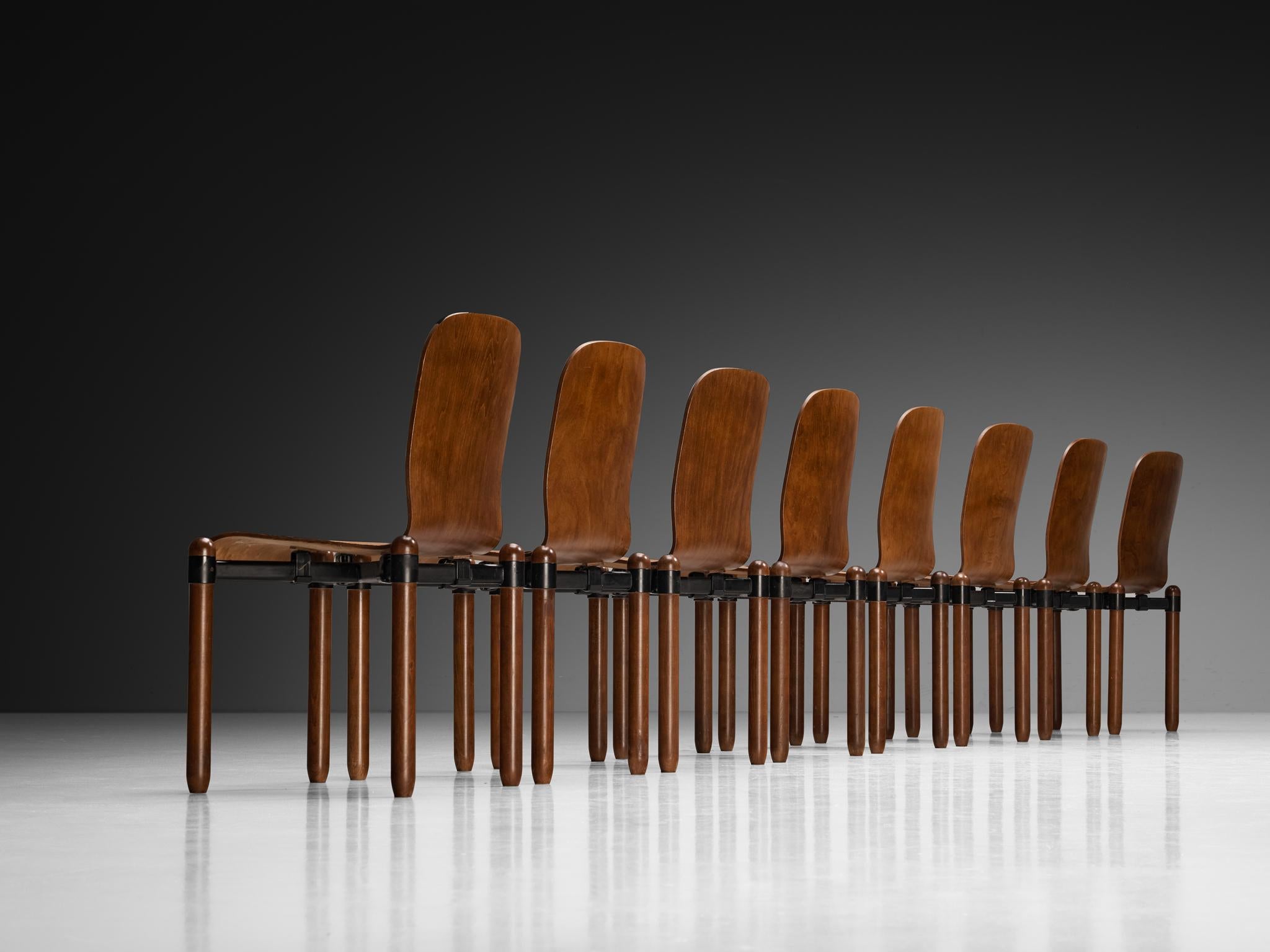 Grande set di sedie da pranzo moderniste in legno e metallo in vendita 2