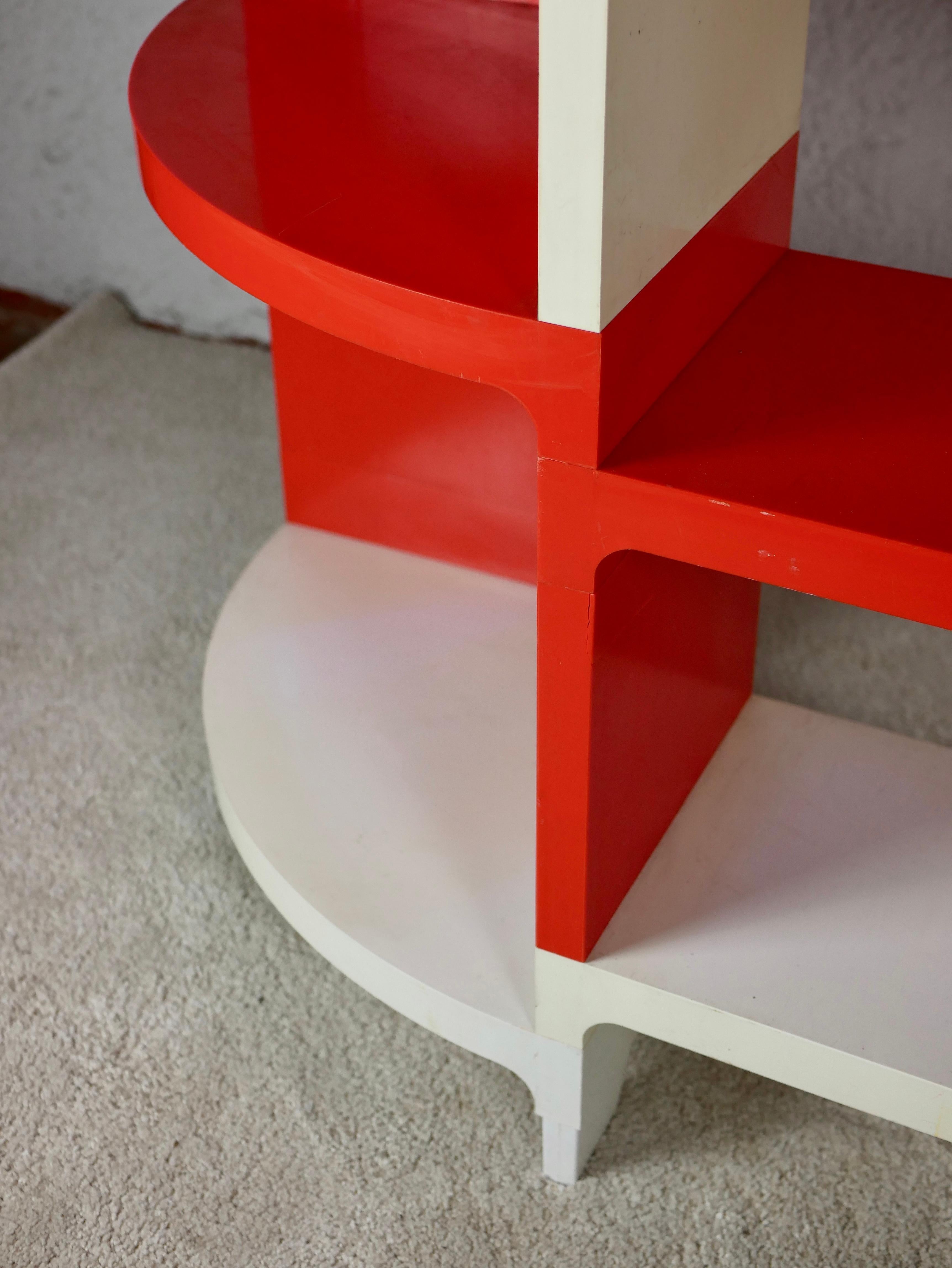Late 20th Century Large set of modular red and white shelves by Prisunic, France, 1970s