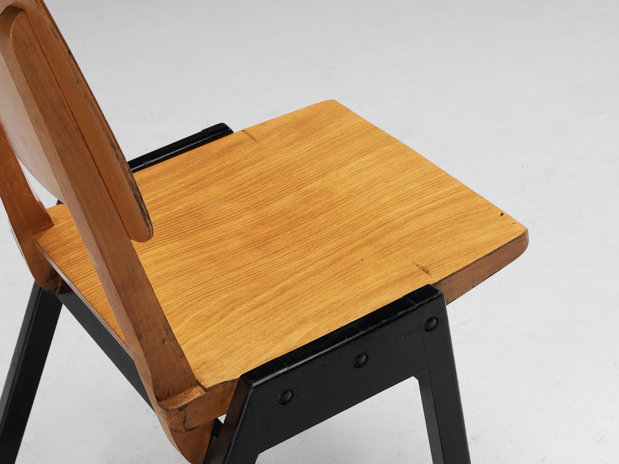 Großer Satz von Roland Rainer-Esszimmerstühlen aus Holz  (Moderne der Mitte des Jahrhunderts) im Angebot