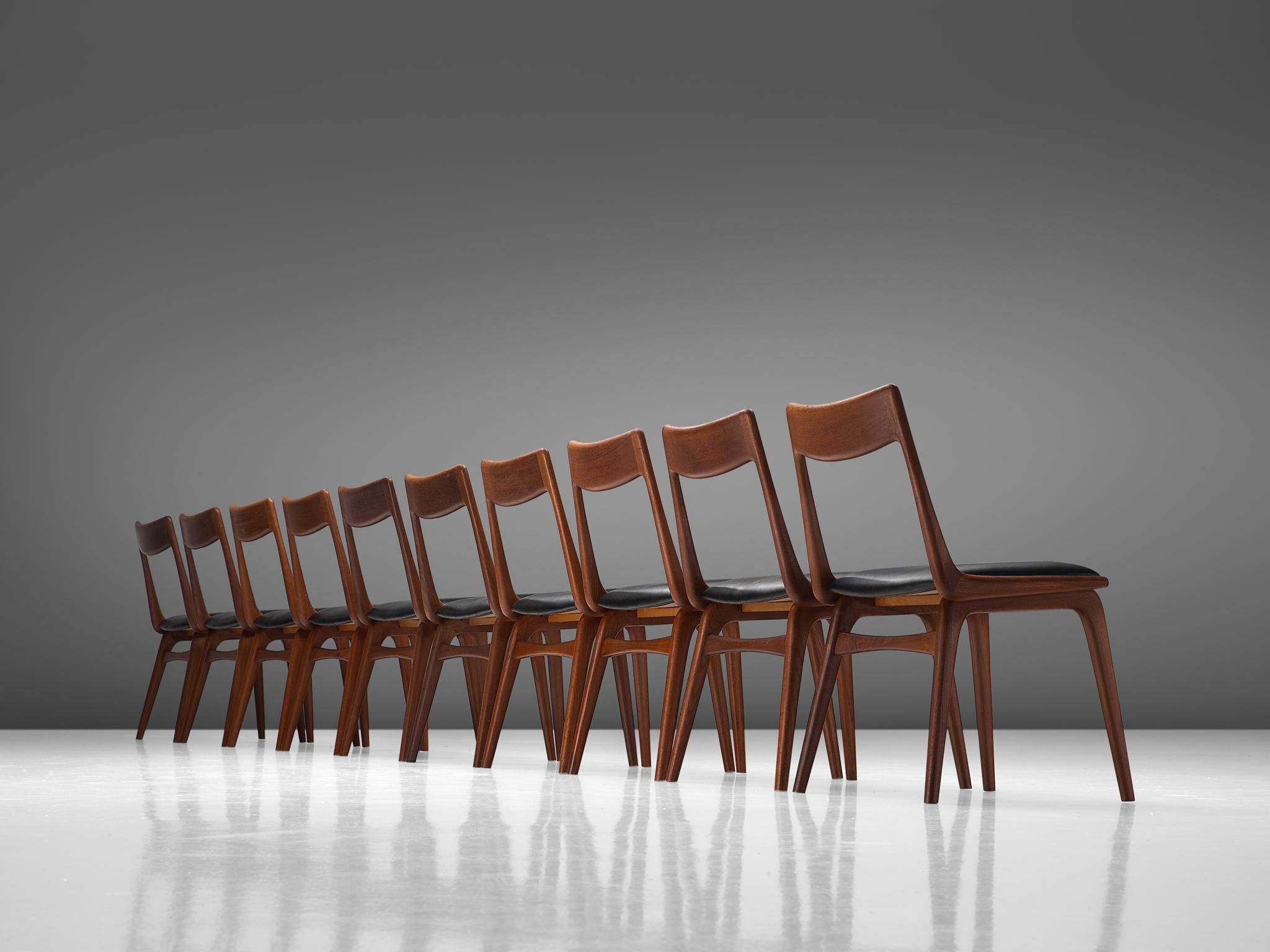 Large Set of Ten 'Boomerang' Chairs in Teak by Alfred Christensen In Good Condition In Waalwijk, NL
