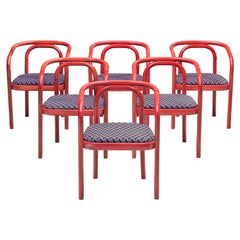 Antonin Suman für TON Esszimmerstühle mit roten Holzrahmen