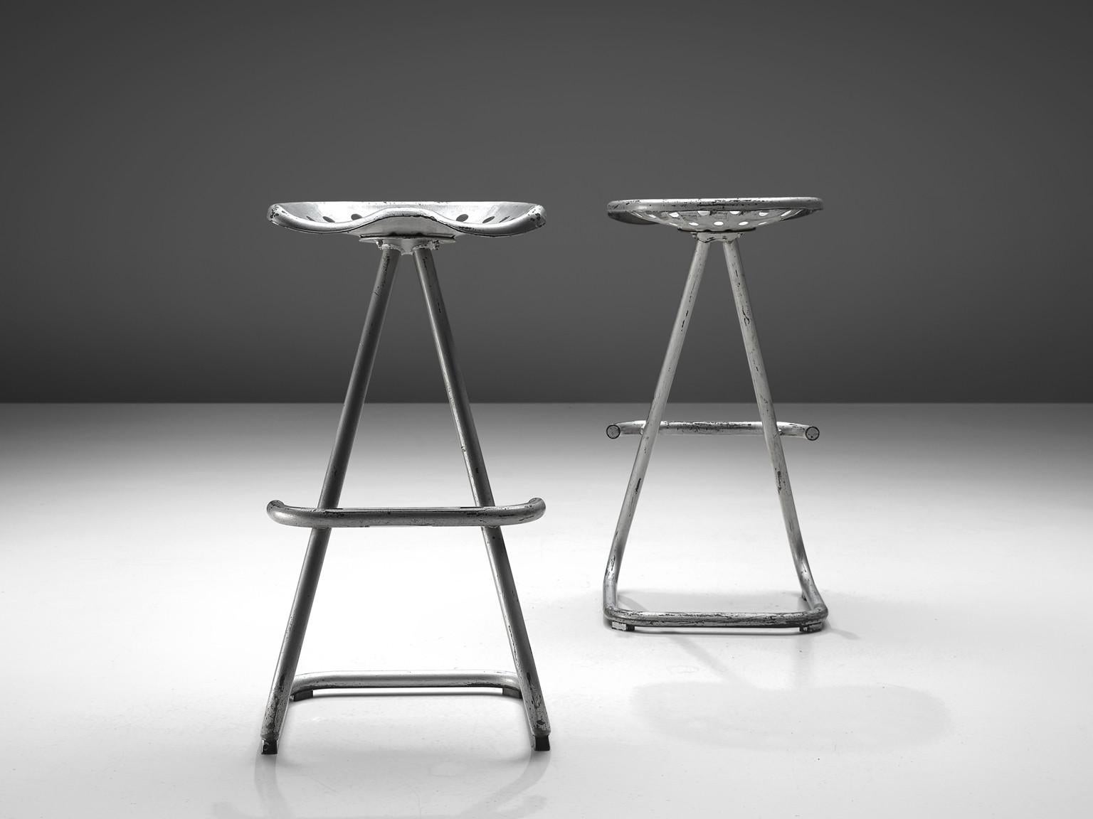 Large Set of 'Tractor' Stools in Silver Colored Metal In Good Condition For Sale In Waalwijk, NL