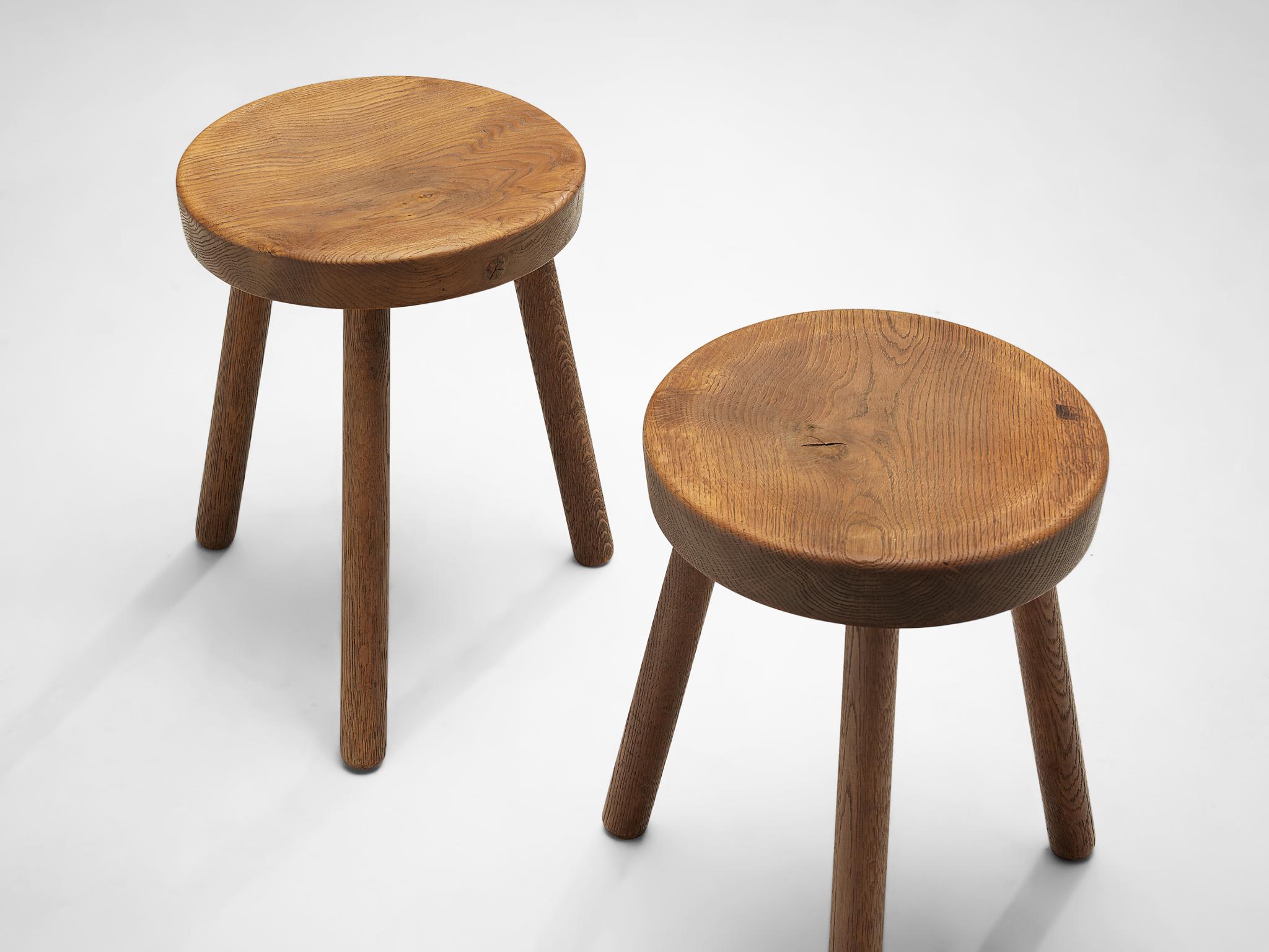 Large Set of Tripod Stools in Solid Oak In Good Condition In Waalwijk, NL