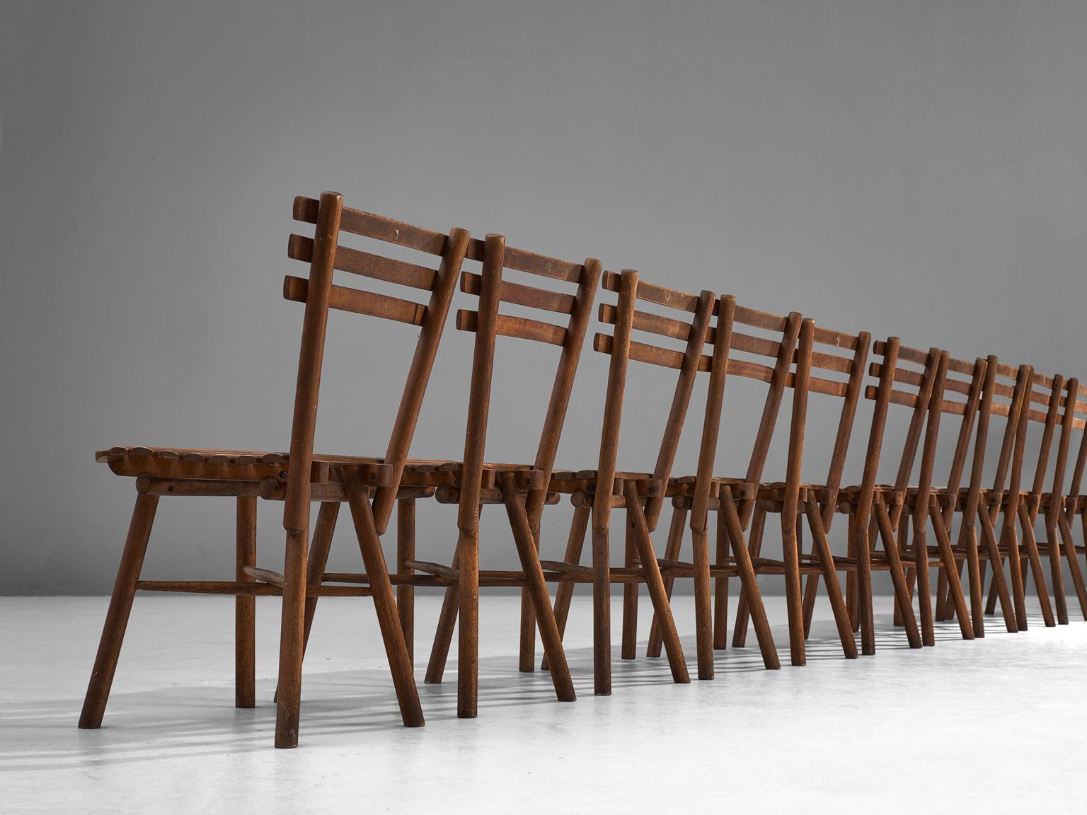 Large Set of Twenty-Four Thonet Chairs in Beech In Good Condition In Waalwijk, NL