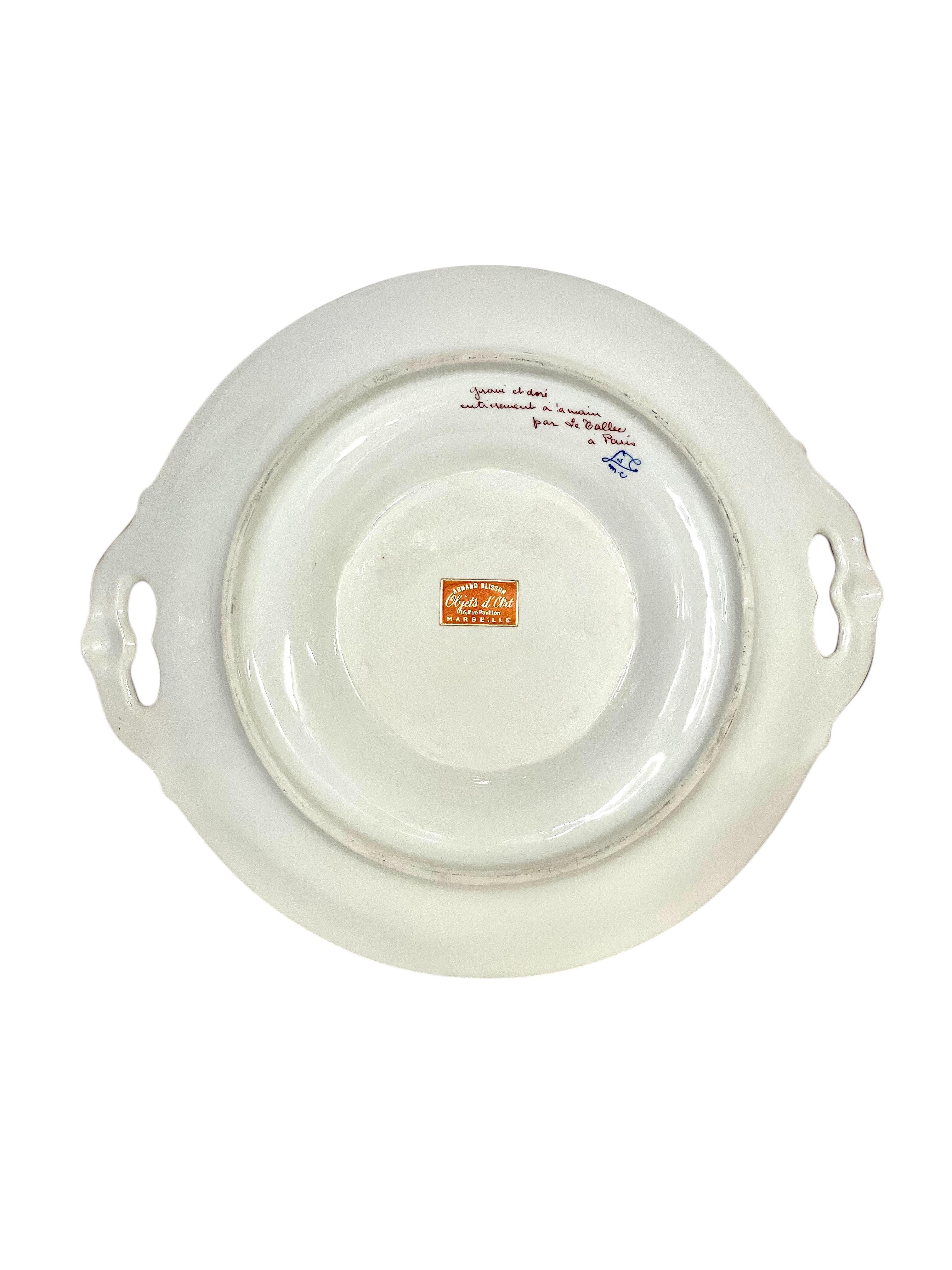 Sopera grande de porcelana dorada y fuente dorada de Camille Le Tallec en venta 12