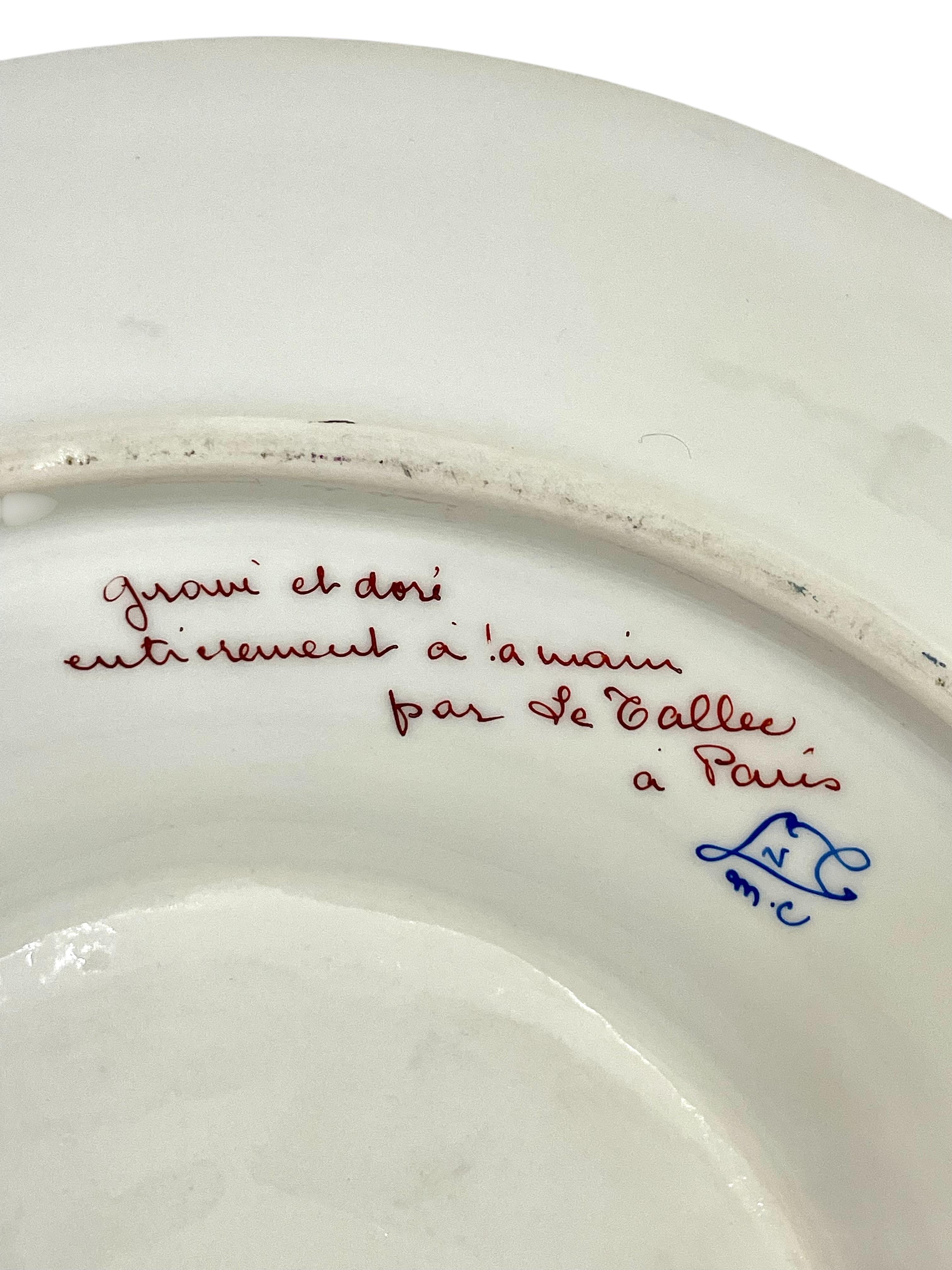 Sopera grande de porcelana dorada y fuente dorada de Camille Le Tallec en venta 13