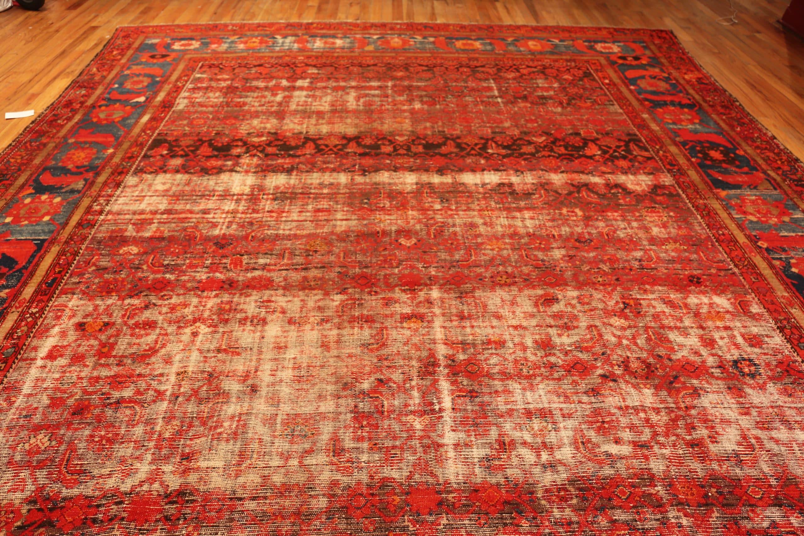 Shabby Chic Antique Persian Malayer Rug. Size: 12 ft 8 in x 19 ft 9 in  For Sale 6
