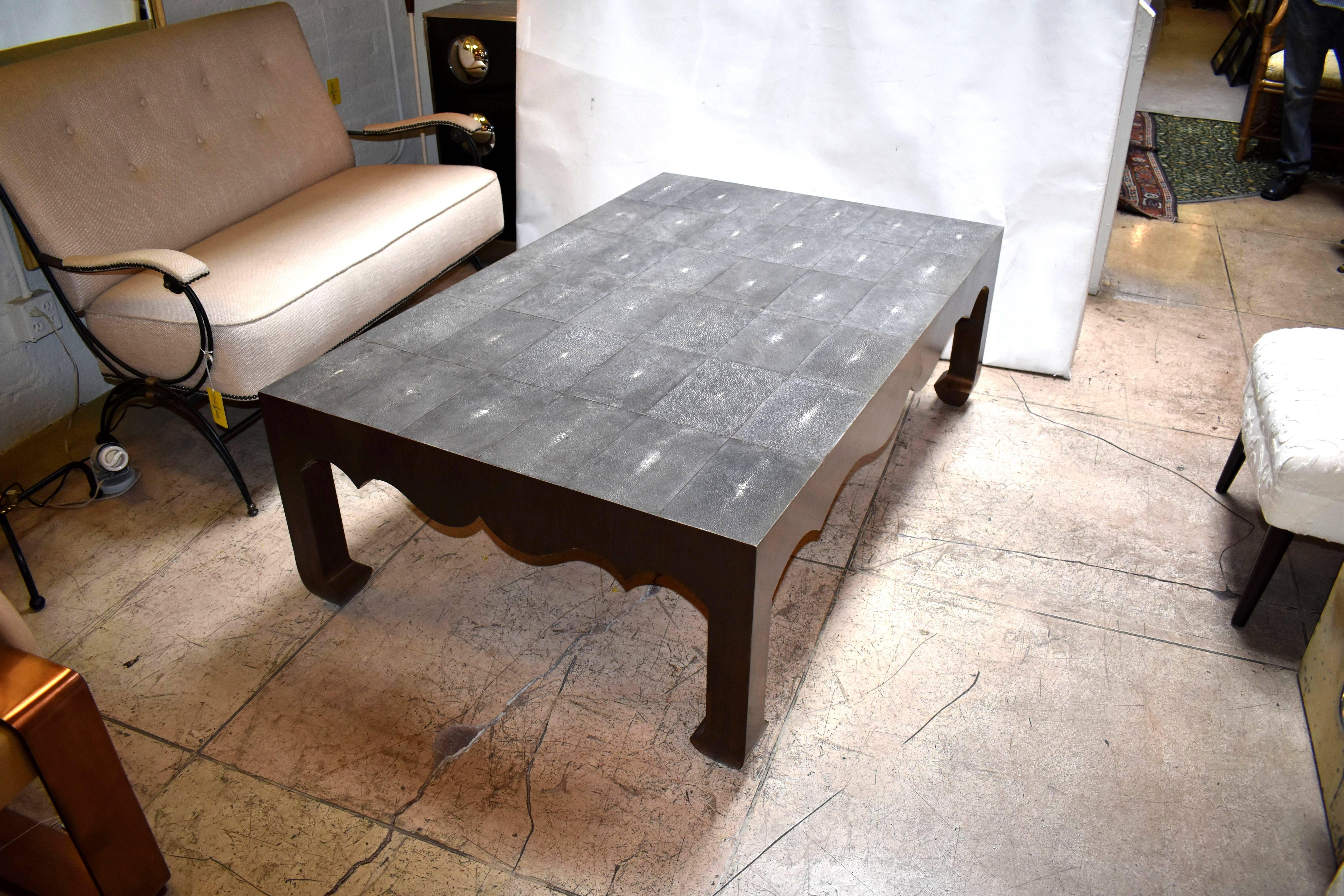 Cocktail table cover with shagreen and brass details.