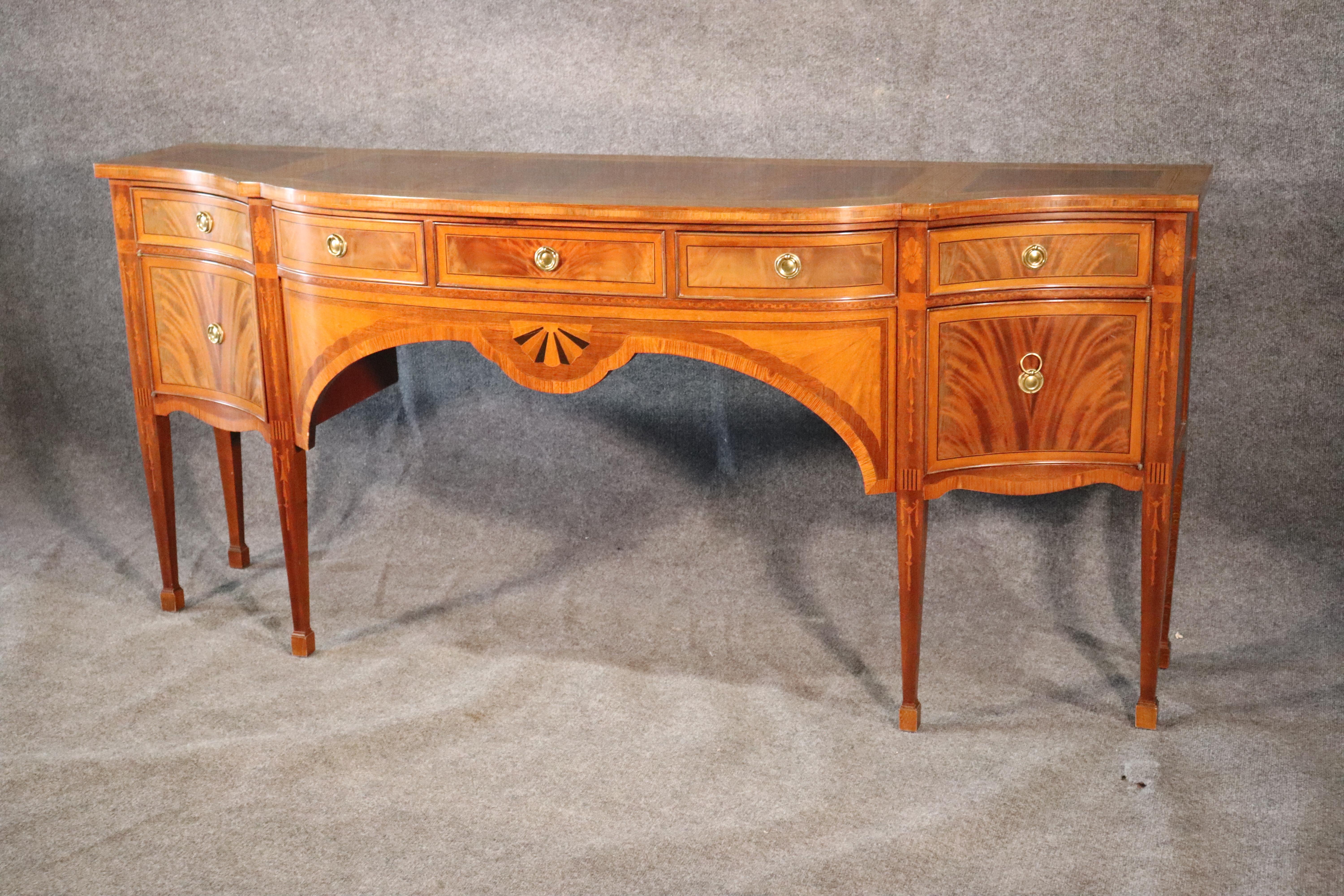 Large Sheraton Style Inlaid Mahogany Sideboard Buffet Server In Good Condition In Swedesboro, NJ