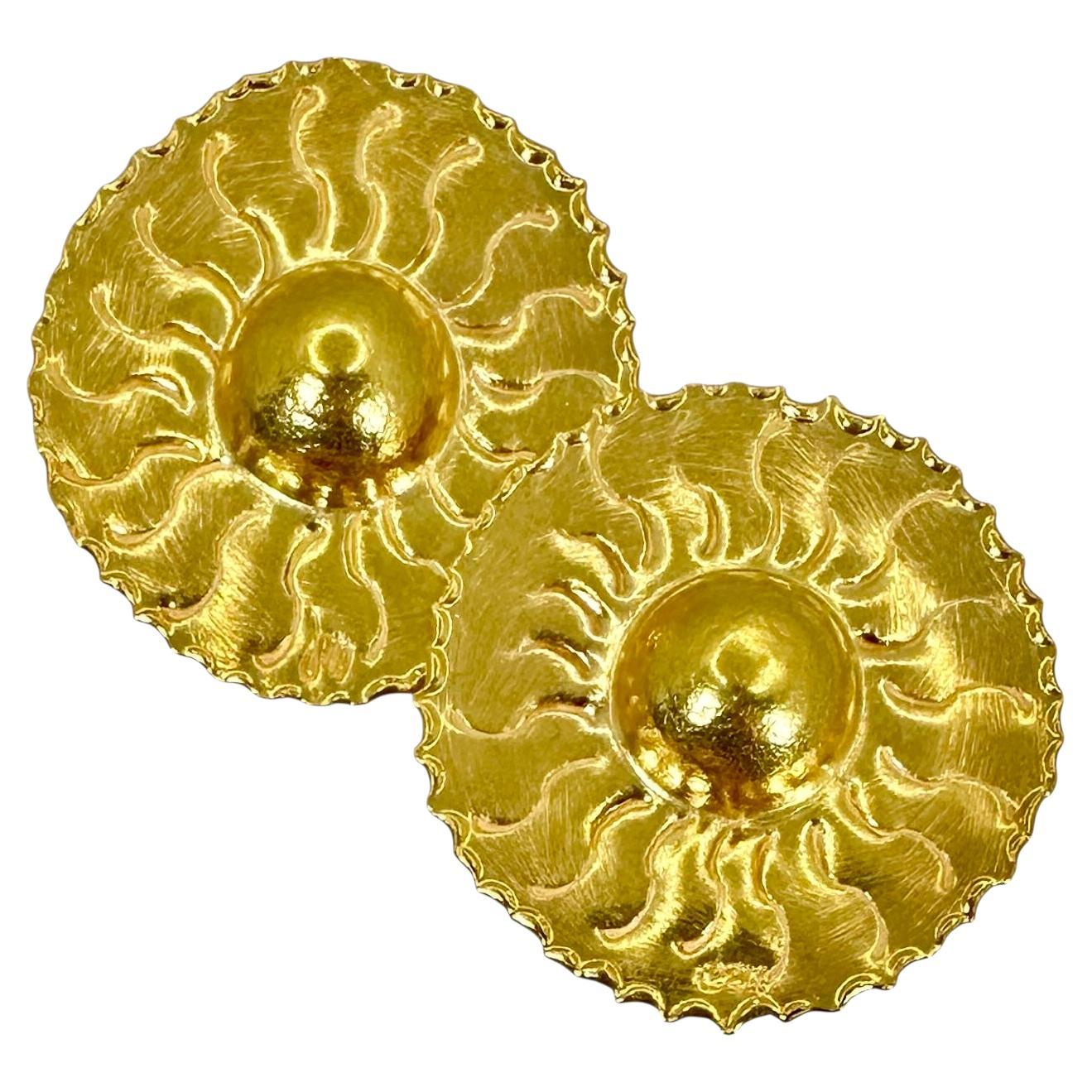 Large Shimmering 22K Yellow Gold Sunburst Motif Earrings by Jean Mahie im Angebot