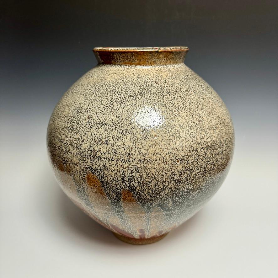 Américain Grand pot de lune en céramique émaillée Shino de Jason Fox en vente