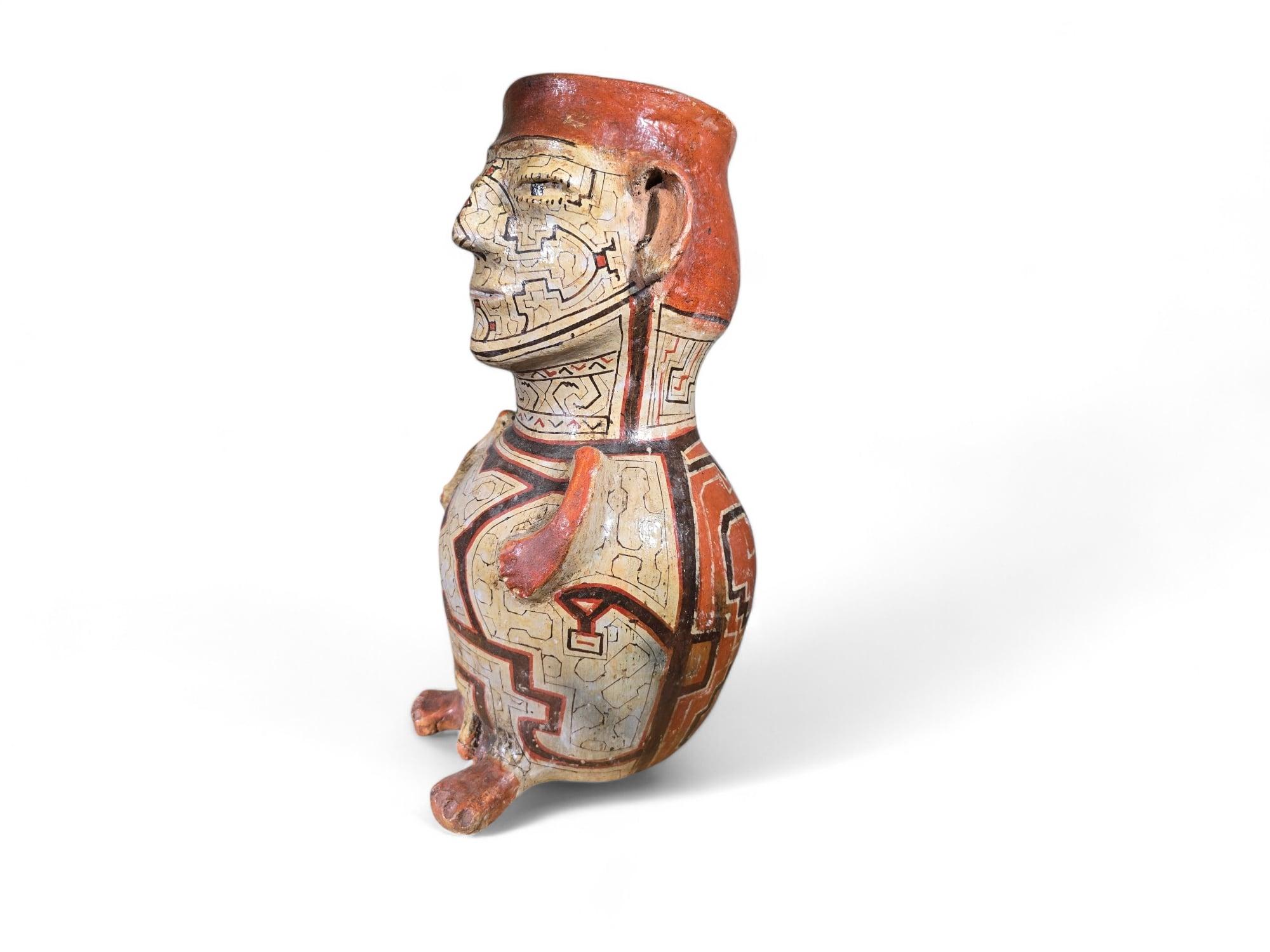 Grande vaso Shipibo in argilla peruviana - Inizio del XX secolo in vendita 7