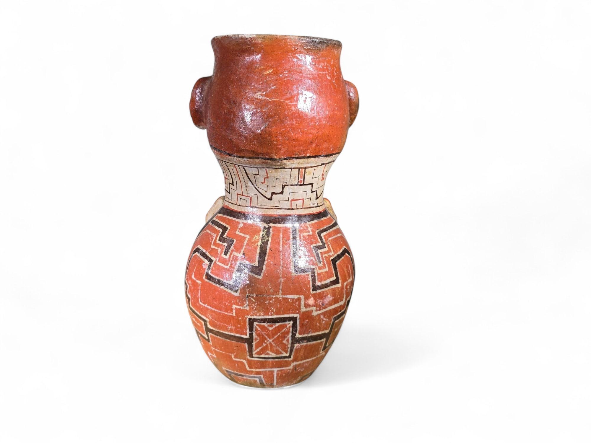 Grande vaso Shipibo in argilla peruviana - Inizio del XX secolo in vendita 8
