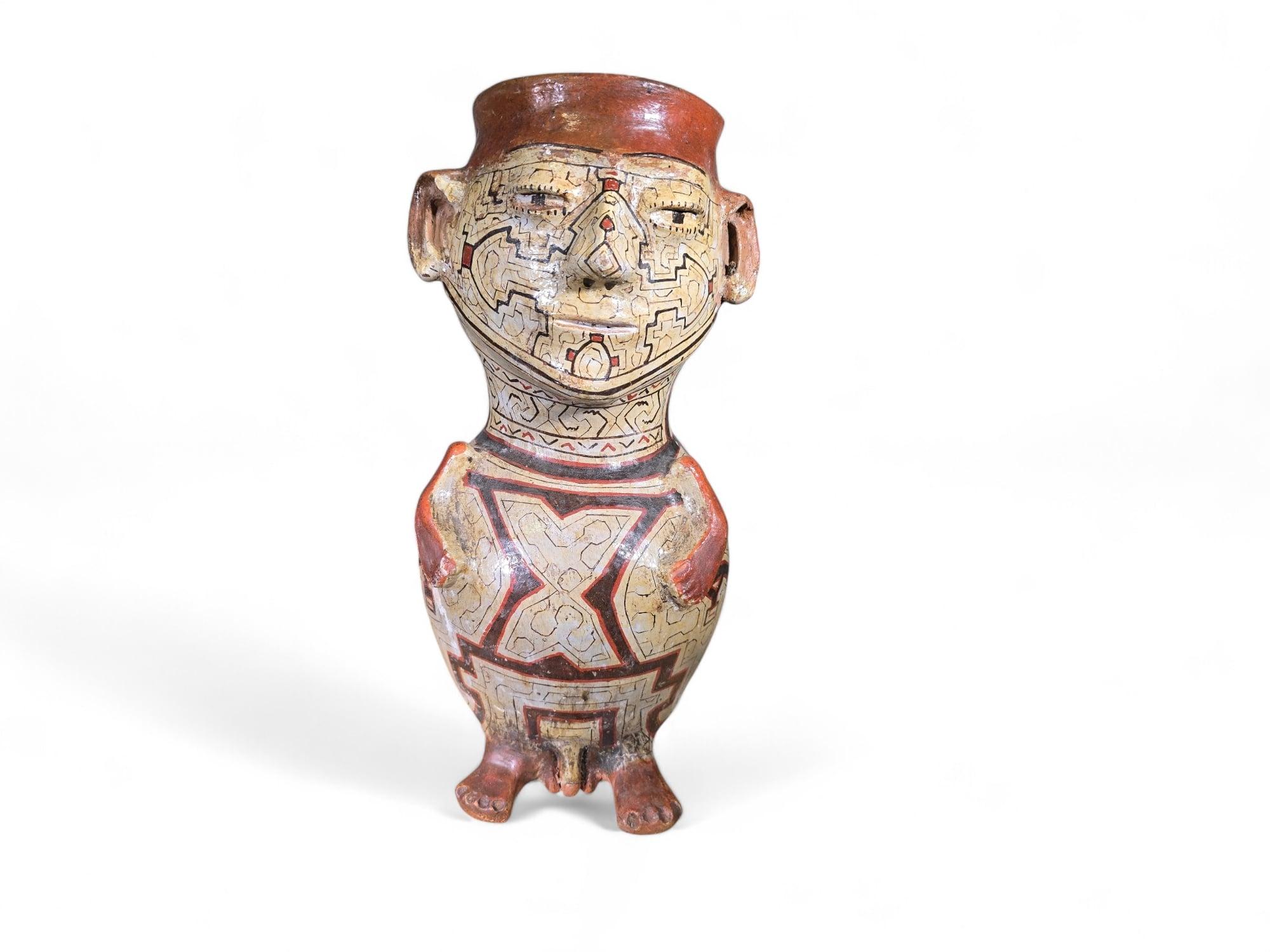 Terracotta Grande vaso Shipibo in argilla peruviana - Inizio del XX secolo in vendita