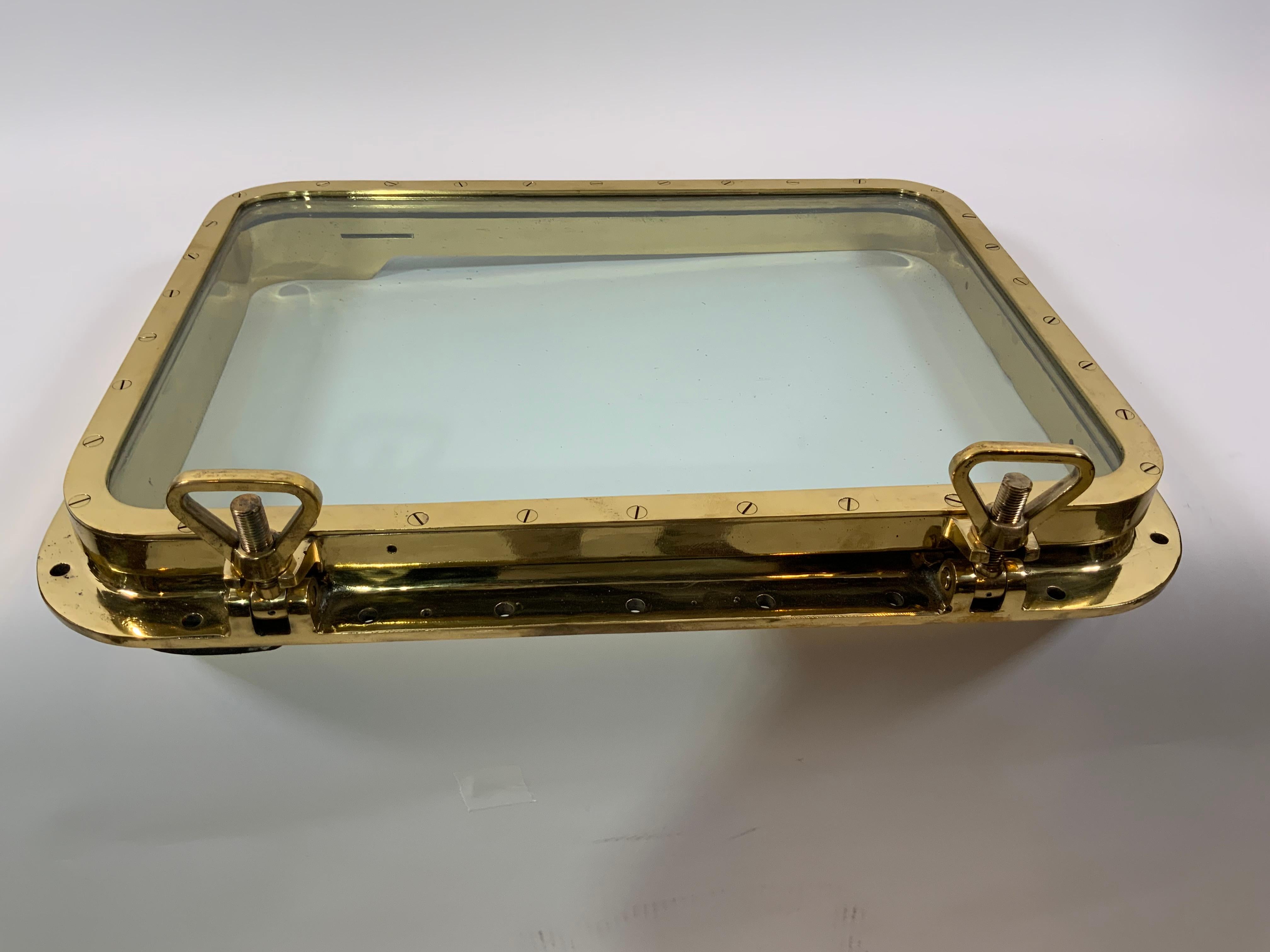 Large Ships Porthole of Solid Brass In Good Condition For Sale In Norwell, MA