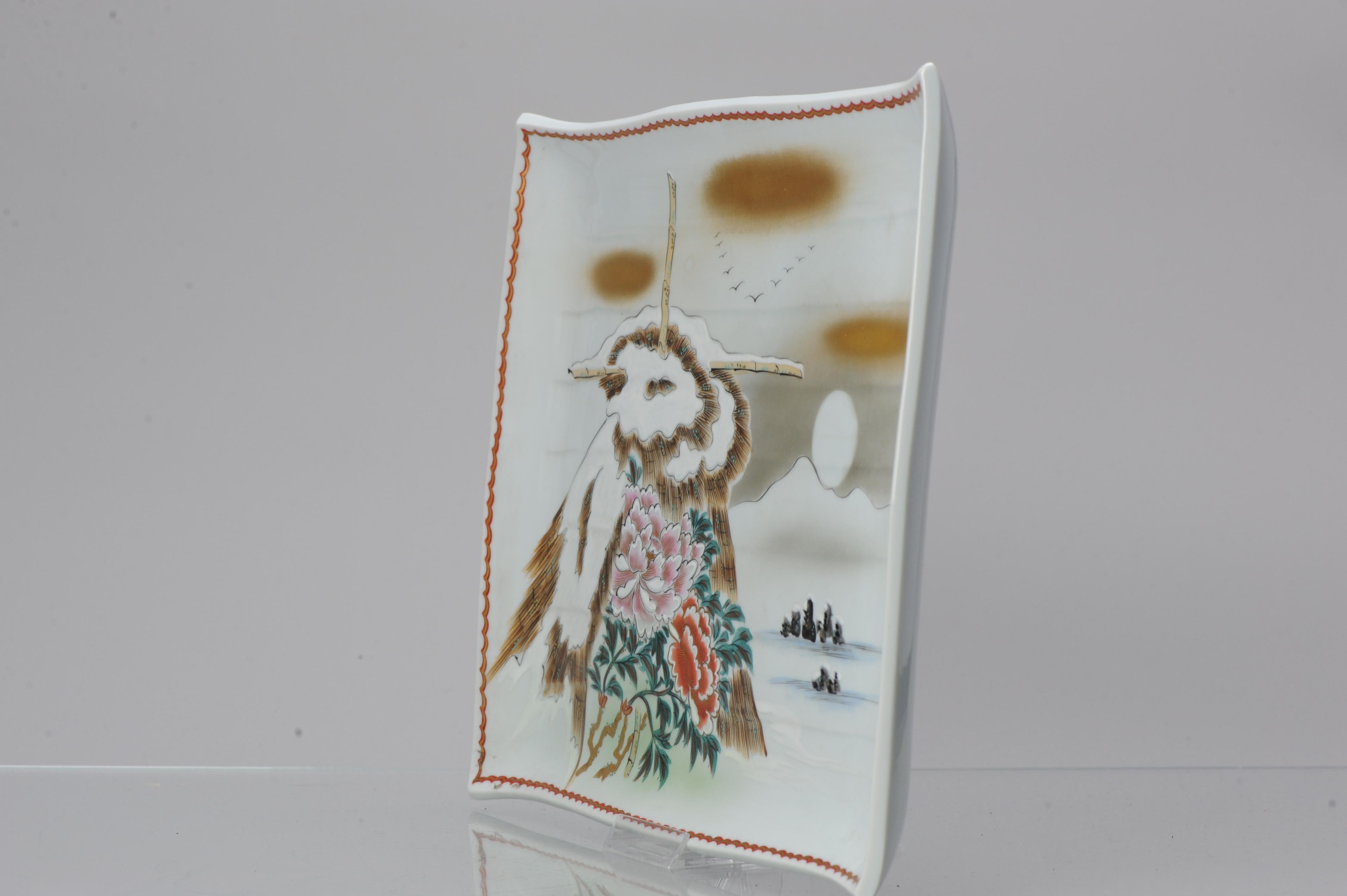 Large Showa Period Japanese 20th Century Porcelain Kutani Spring Snow For Sale 1