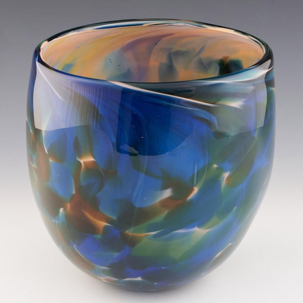 Heading : Large Siddy Langley Moorland bowl
Date : 2022
Origin : Devon, England
Bowl Features : Large bowl with polychrome glass evocative of a moorland sky
Marks : Signed Siddy Langley 2022
Type : Lead
Size : 22.2cm height, 21.5cm