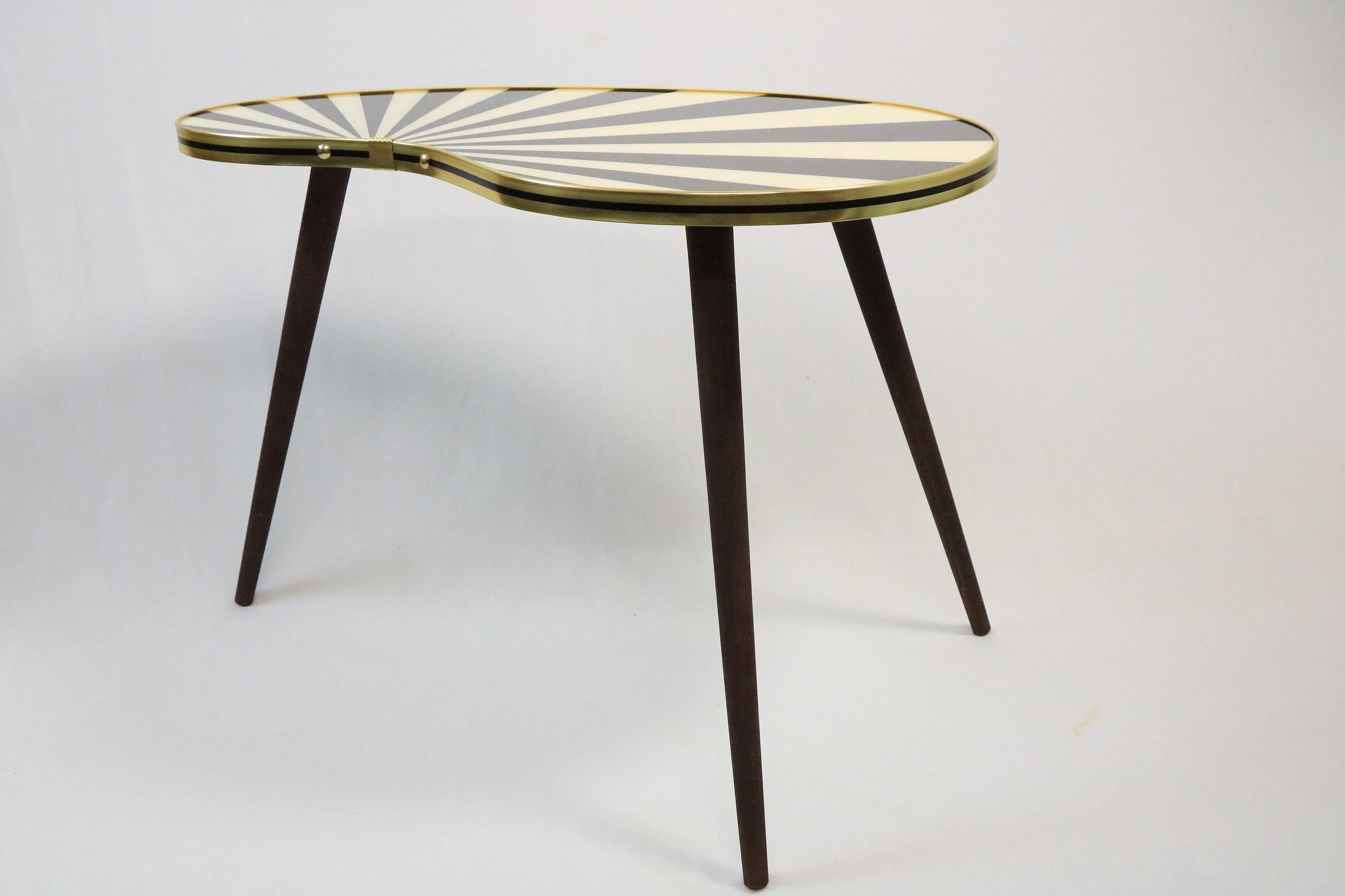 Large Side Table, Kidney Shaped, Black-White Stripes, 3 Elegant Legs, 50s Style For Sale 5