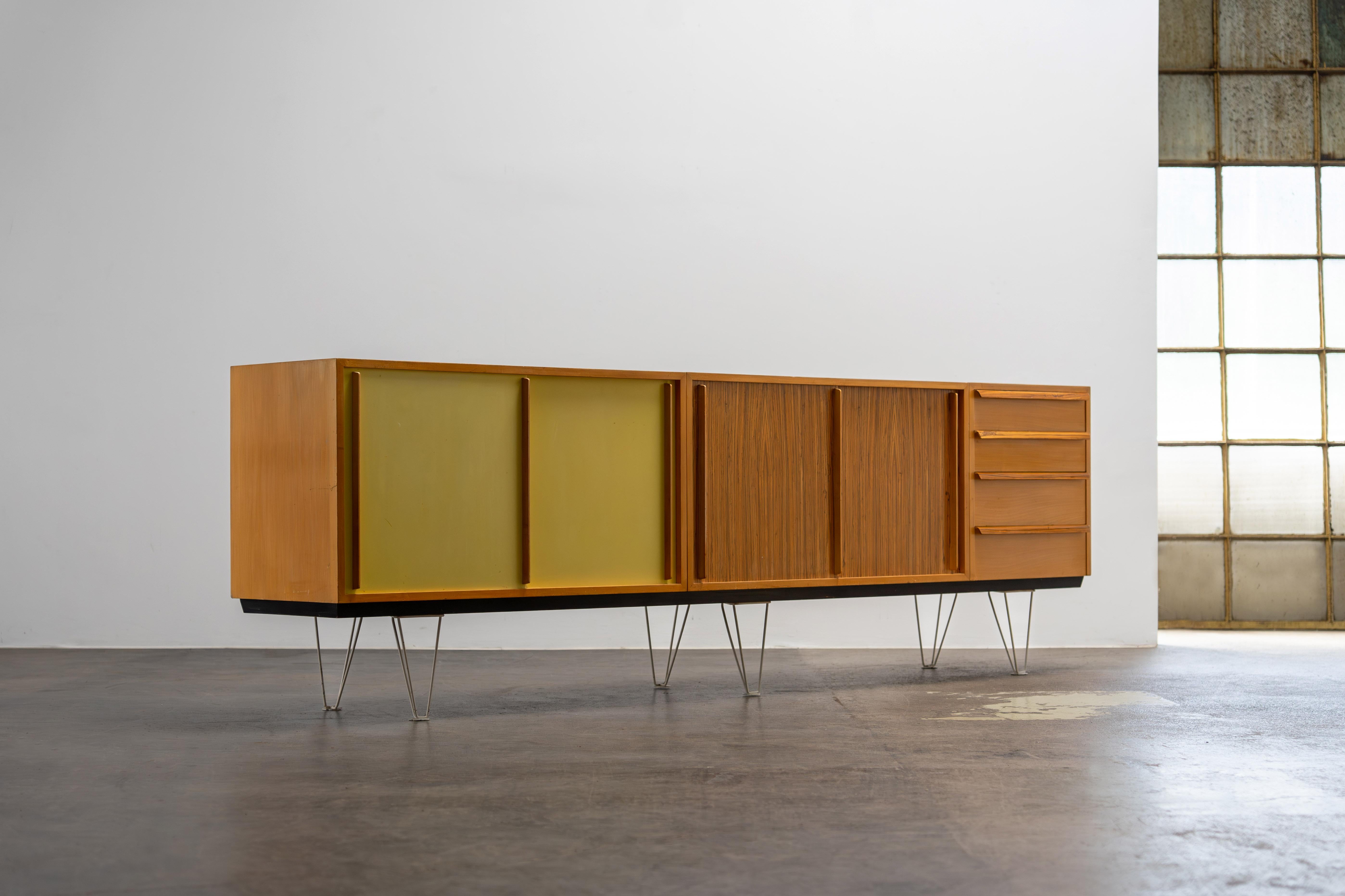 Grand buffet d'Alfred Altherr K. H. Frey Freba Typenmöbel, années 1950 en vente 7