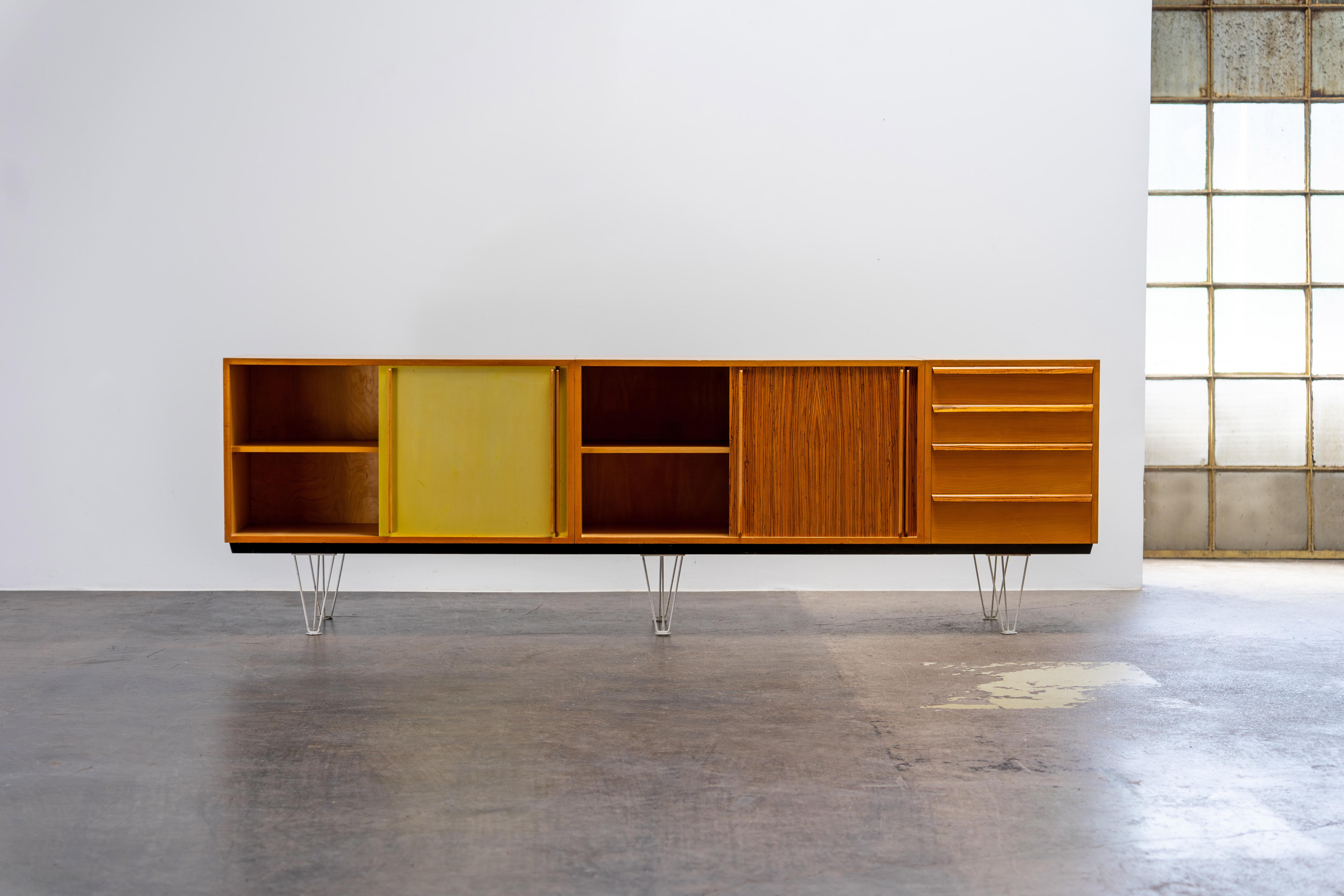 Grand buffet d'Alfred Altherr K. H. Frey Freba Typenmöbel, années 1950 en vente 8