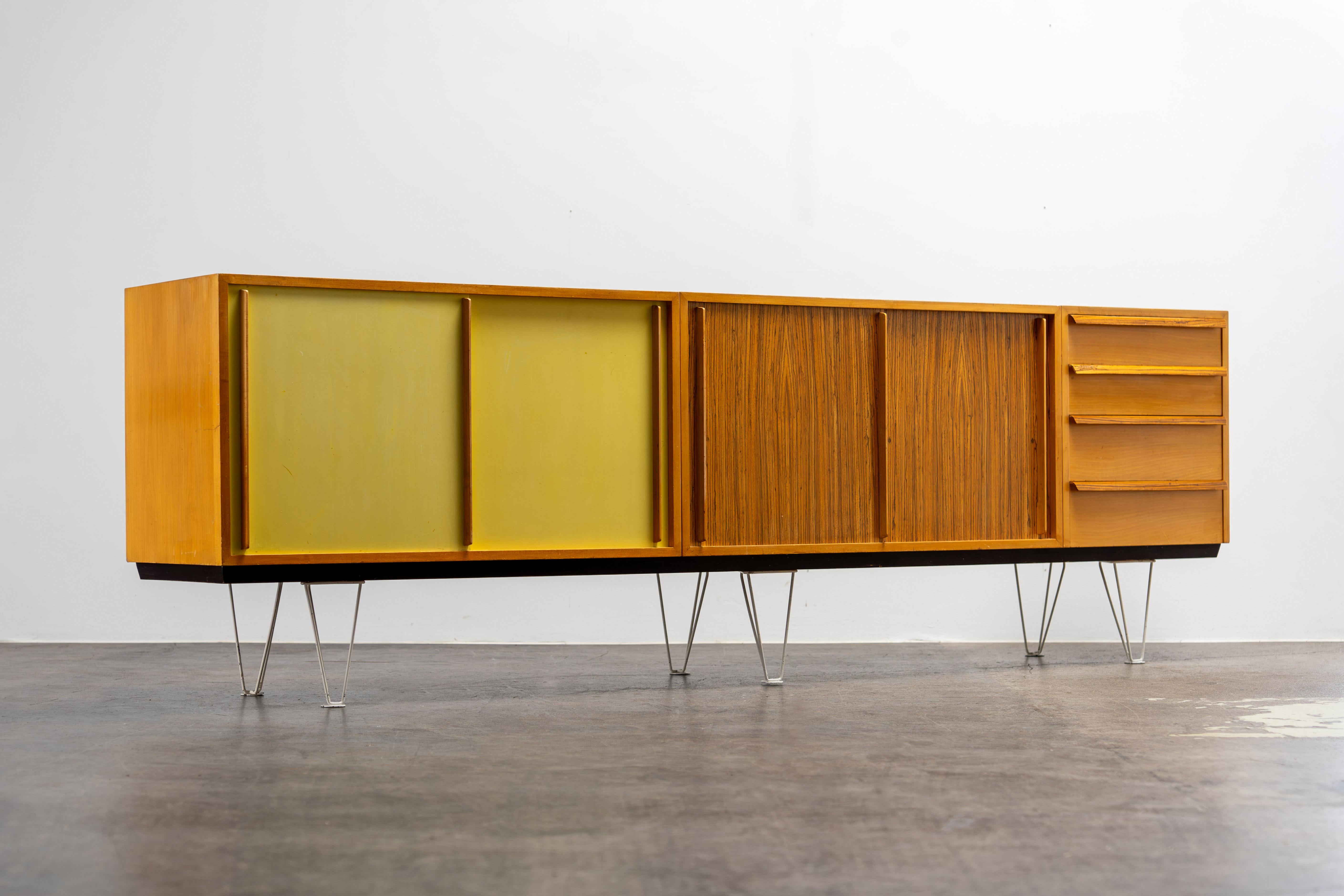 Grand buffet d'Alfred Altherr K. H. Frey Freba Typenmöbel, années 1950 en vente 3