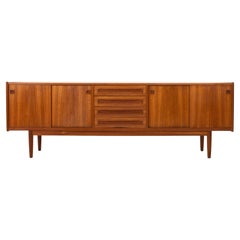 Grand buffet de Johannes Andersen pour Uldum Mbelfabrik, Danemark