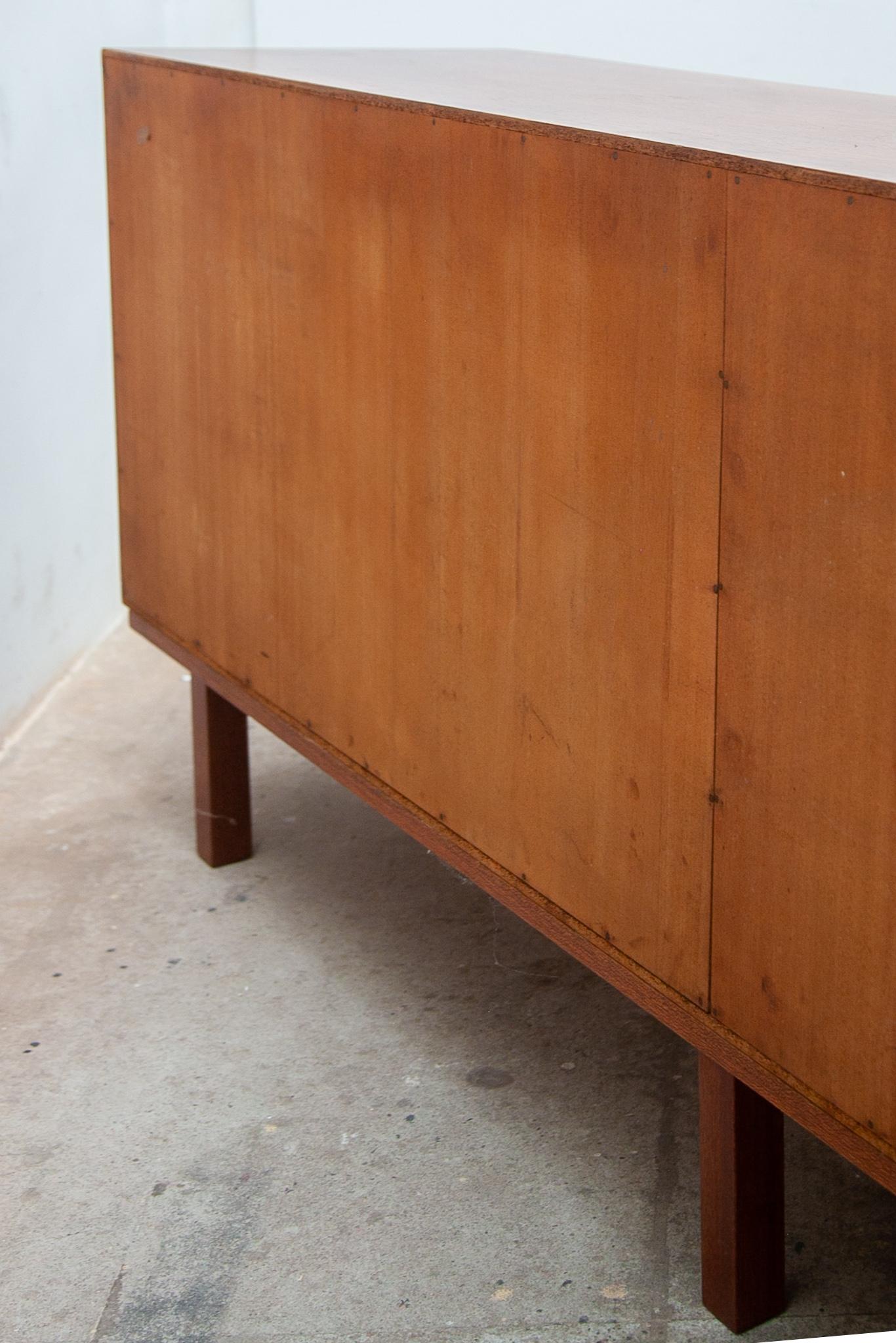 Großes Sideboard entworfen von Alfred Hendricks für Belform, Belgien, 1960er Jahre im Angebot 12