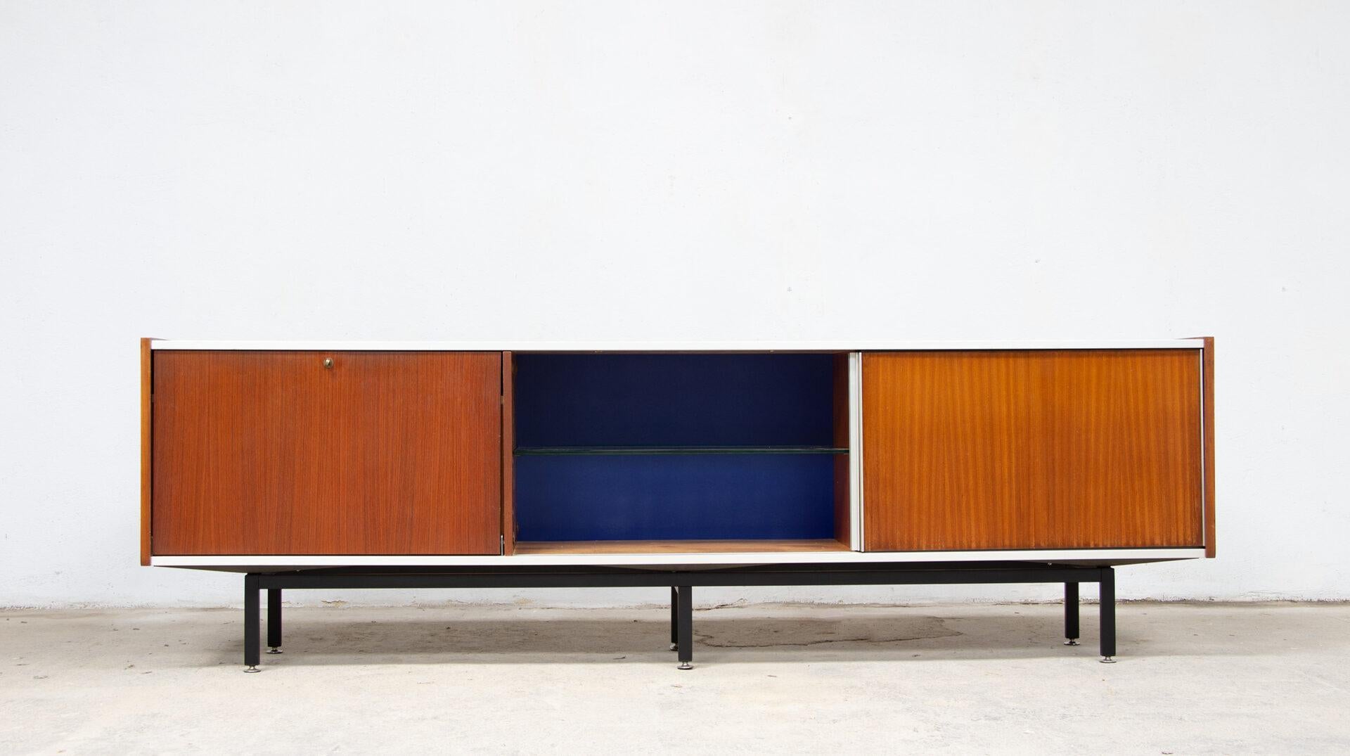 Großes Sideboard Georges Frydman für EFA (Französisch) im Angebot