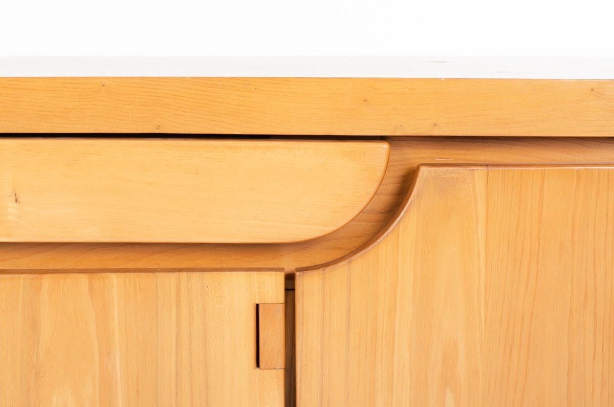 Large Sideboard in Solid Elm by Luigi Gorgoni Edited by Roche Bobois 1980 For Sale 2
