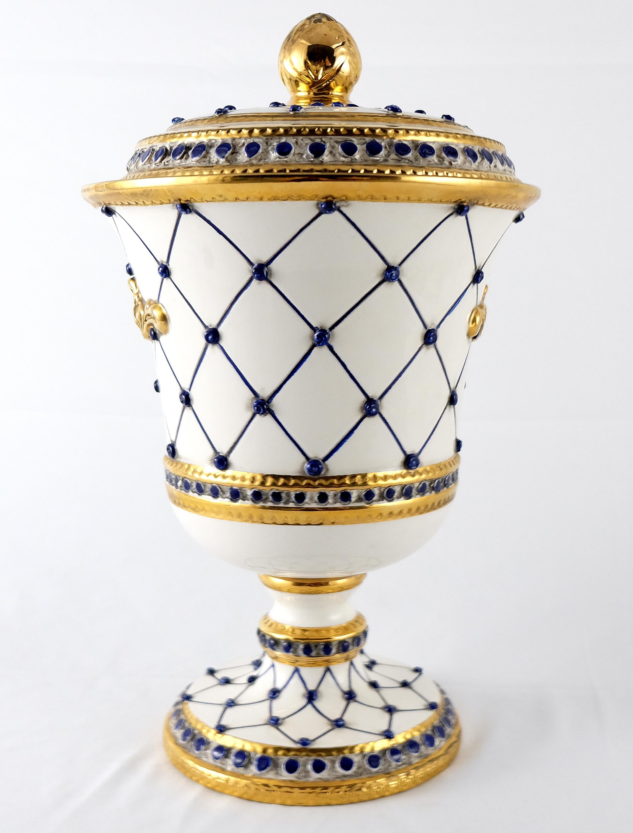 Large Sigma L2  Italian Ceramic Covered Urn with Rete Blue and Gold Accents In New Condition In Miami, FL