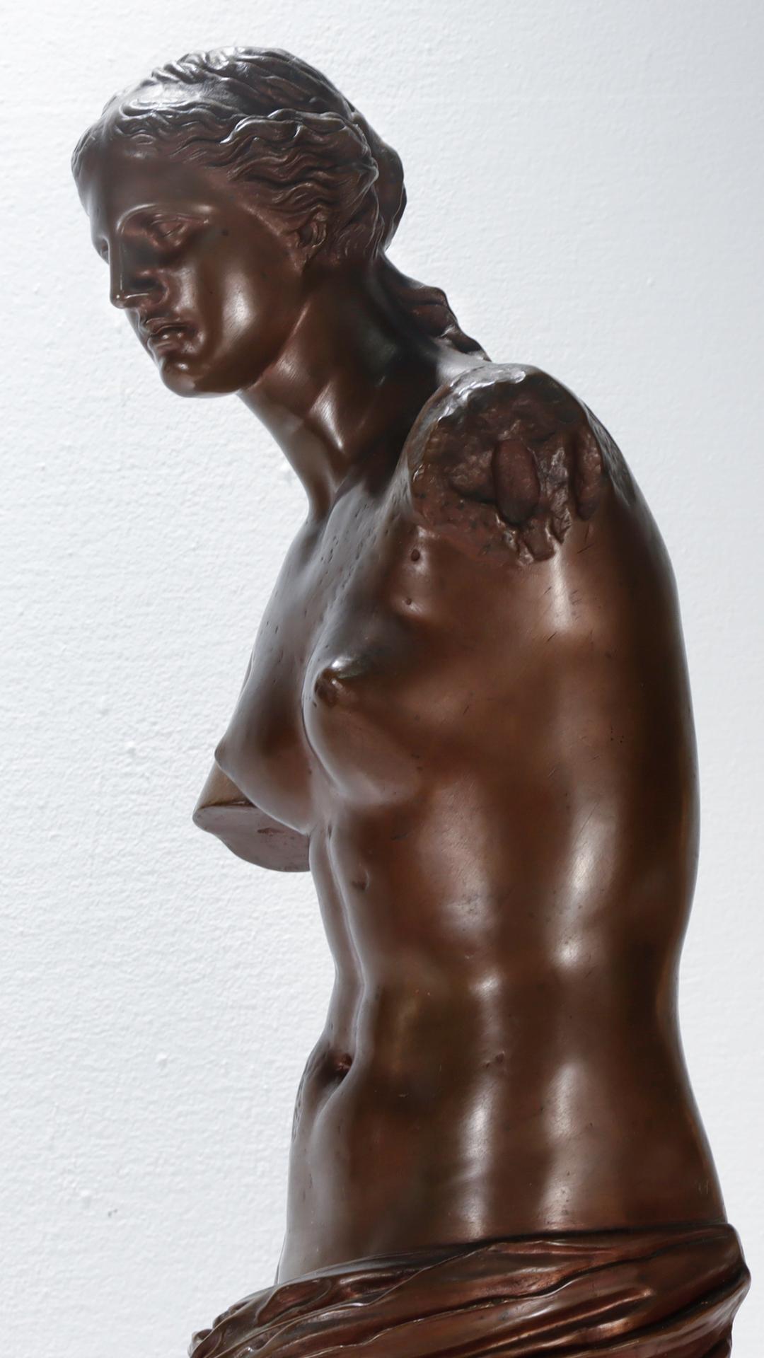 Large Signed Barbedienne Antique French Bronze Sculpture of the Venus de Milo  For Sale 1