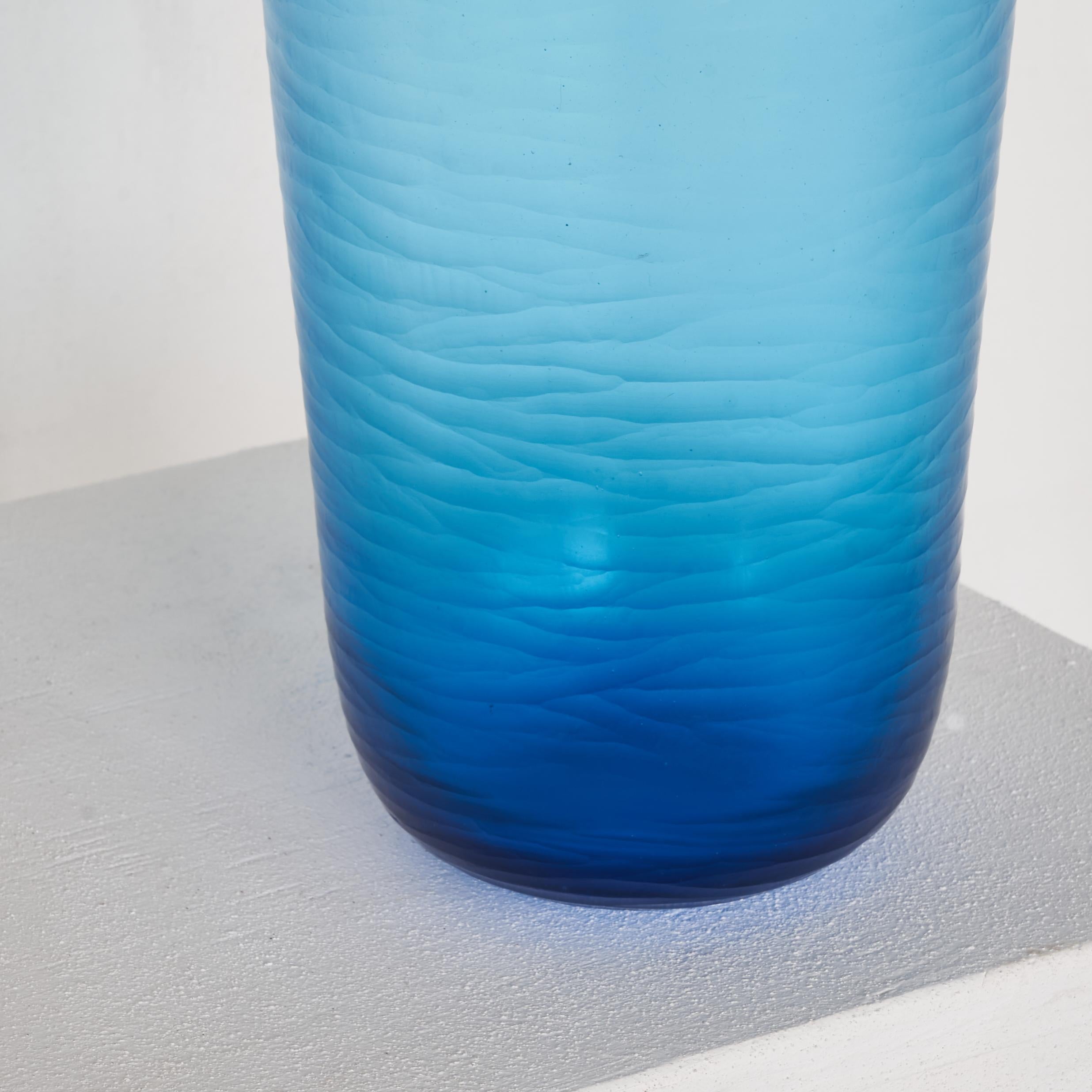 Mid-Century Modern Salviati 'Battuto' Carved Blue Murano Art Glass Vase 1960s For Sale