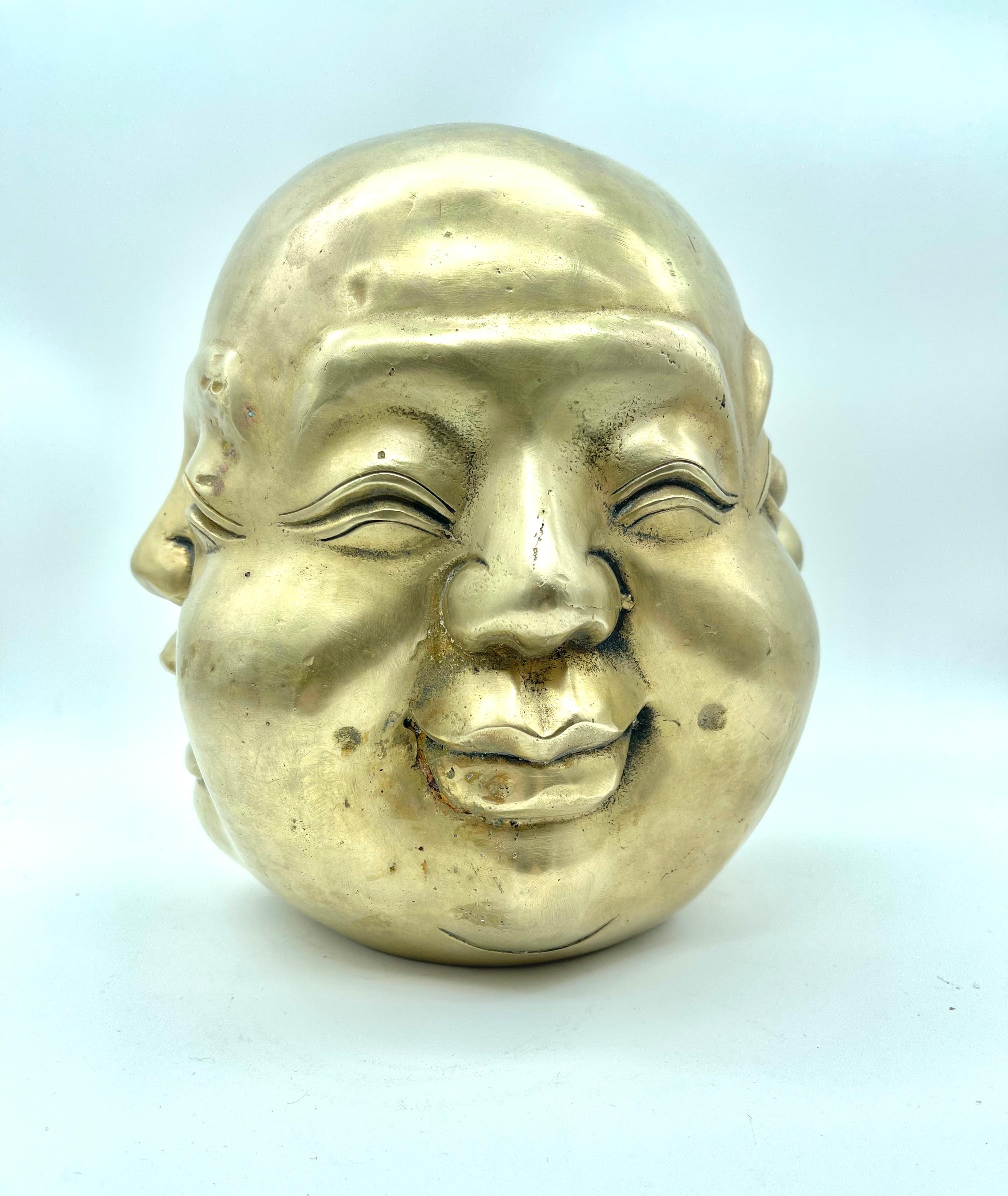 Gran estatua de bronce firmada de Buda de cuatro caras Bronce en venta
