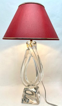 Grande lampe de bureau signée Daum France, avec un épais Sommerso en cristal fin
