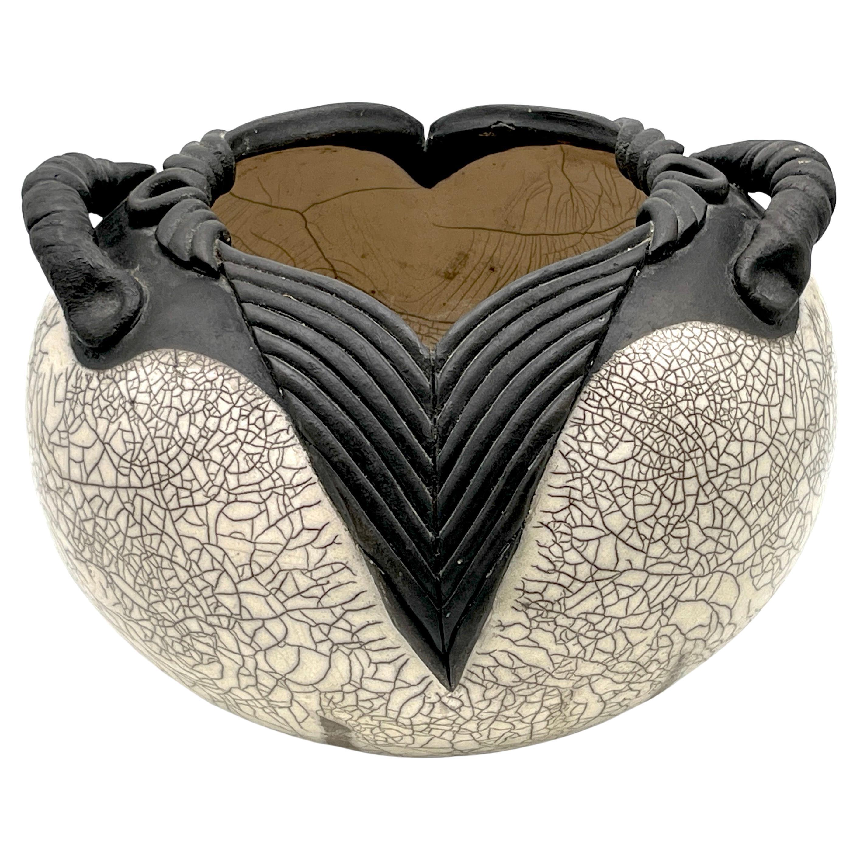 Grand vase à anse en poterie raku signée Earth Tone