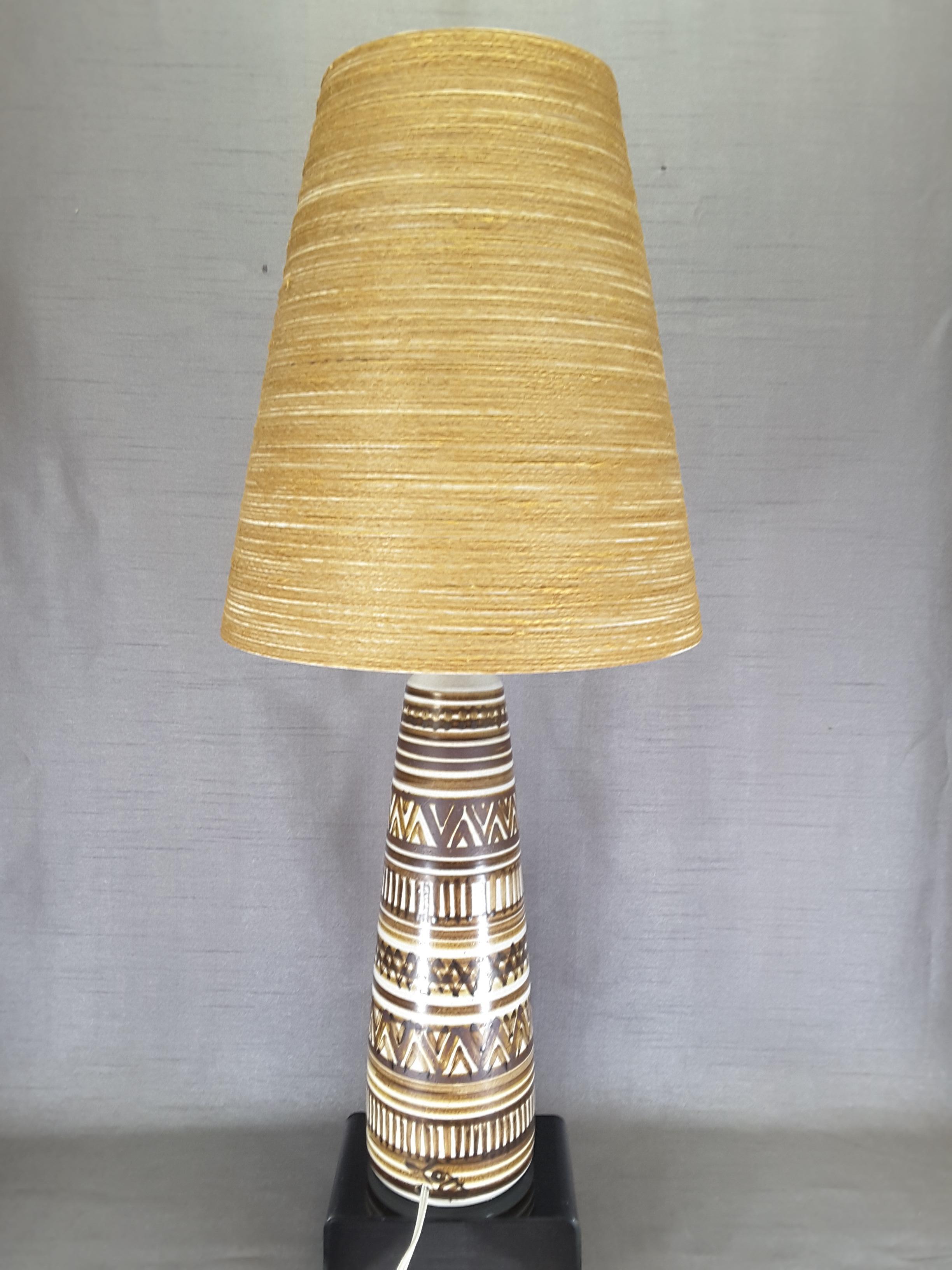 Large Signed Lotte & Gunnar Bostlund Table Lamp, Tribal Pattern, 1960s For Sale 3