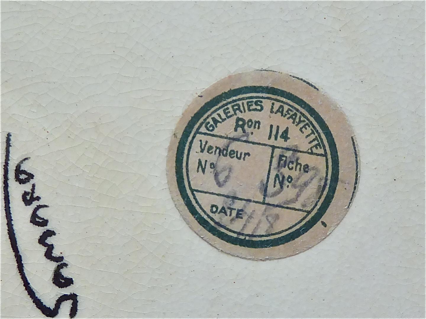 Grande assiette en céramique Art Déco signée Samara Galeries Lafayette - Nu de bain des années 1920 en vente 4