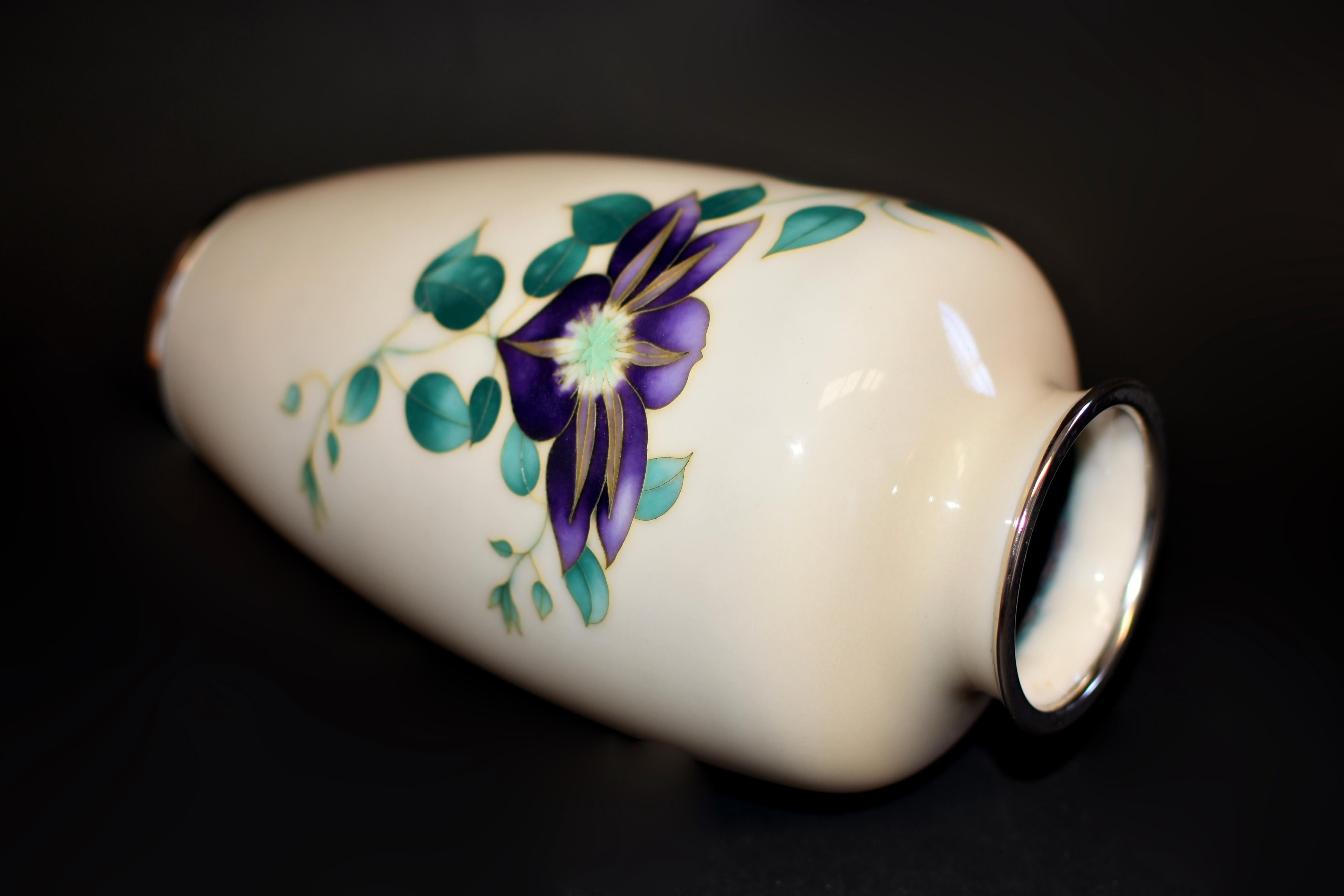Gran Jarrón de Cloisonné Japonés Clematis 10