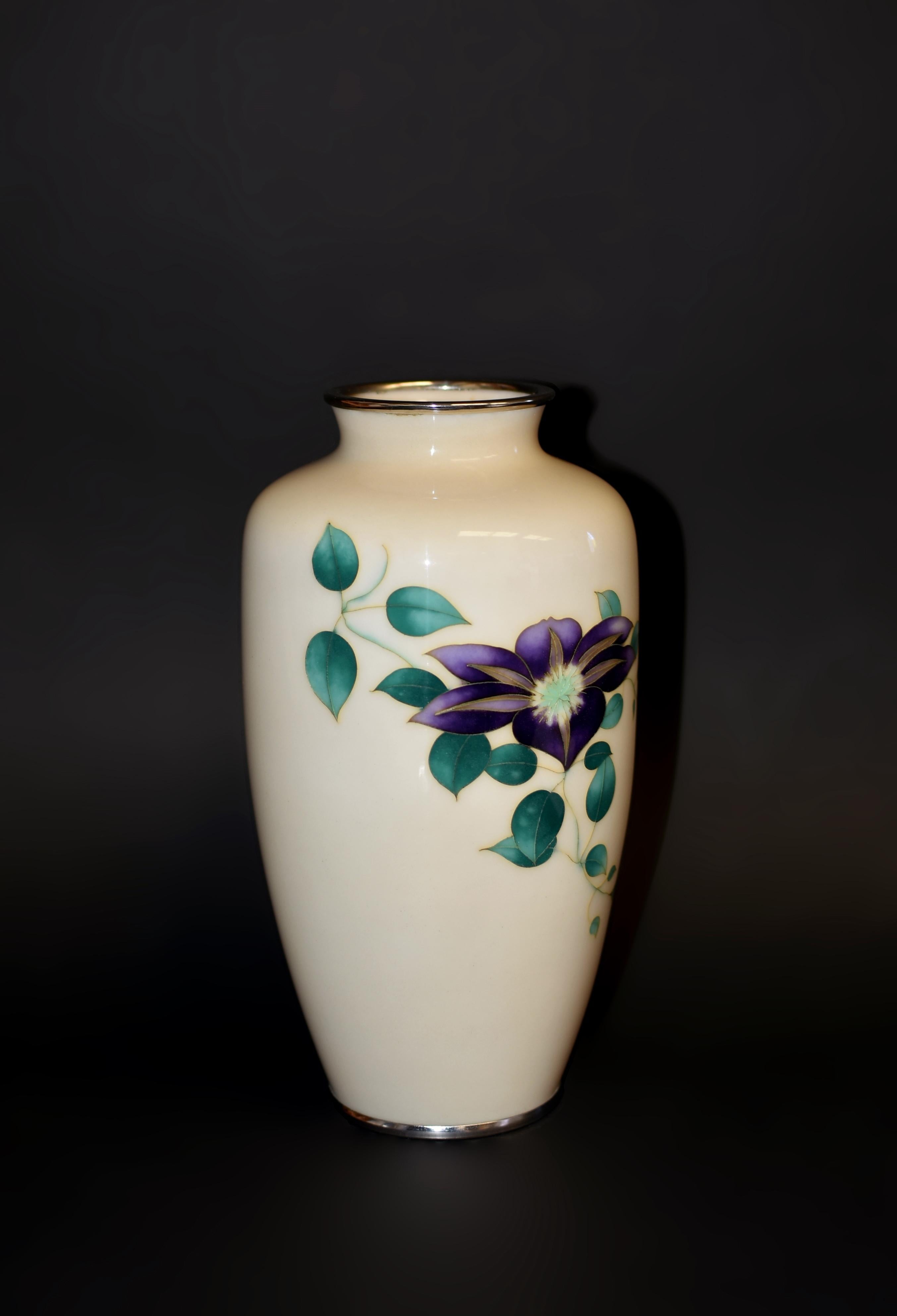 Gran Jarrón de Cloisonné Japonés Clematis 10