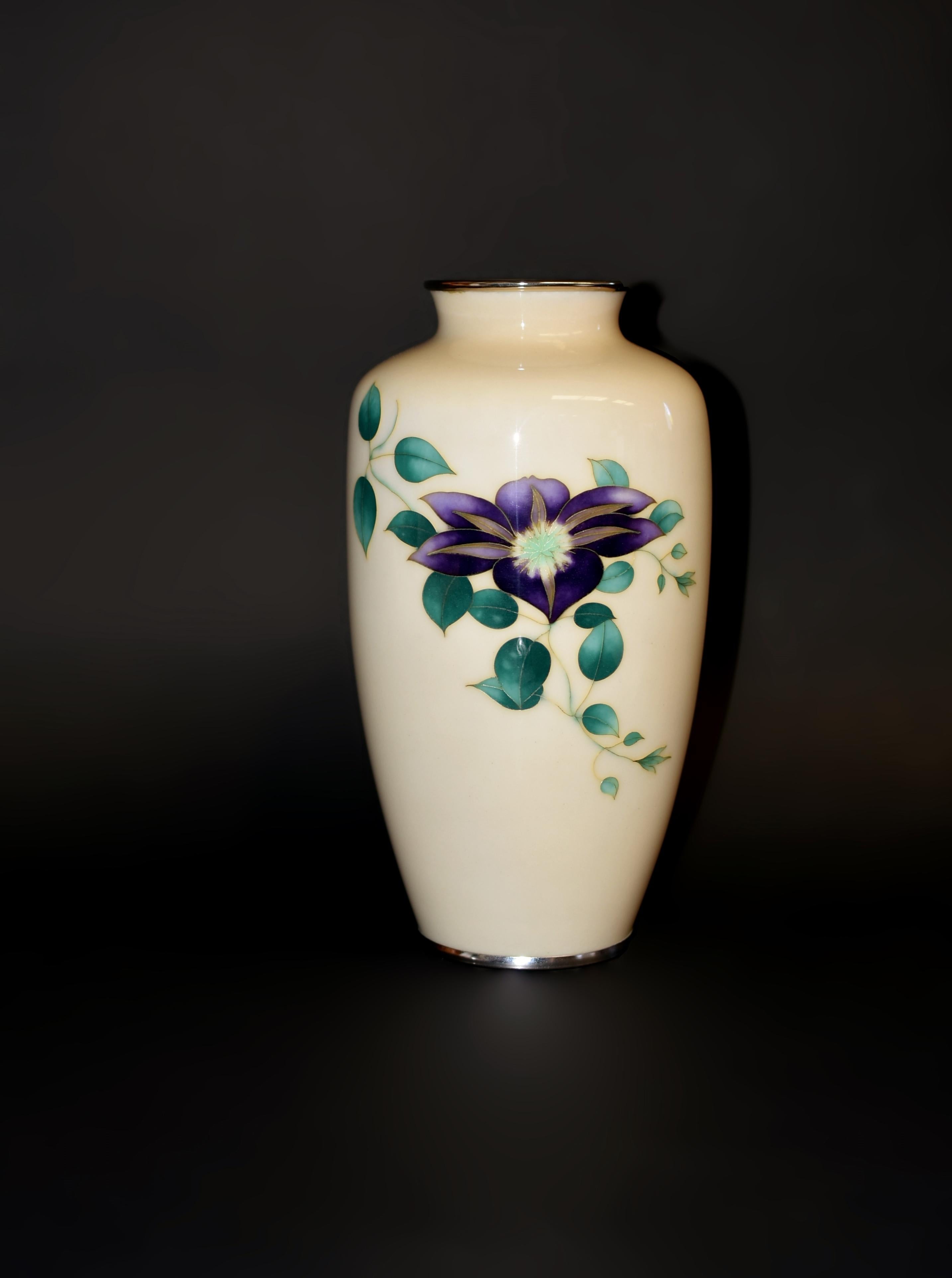 Gran Jarrón de Cloisonné Japonés Clematis 10