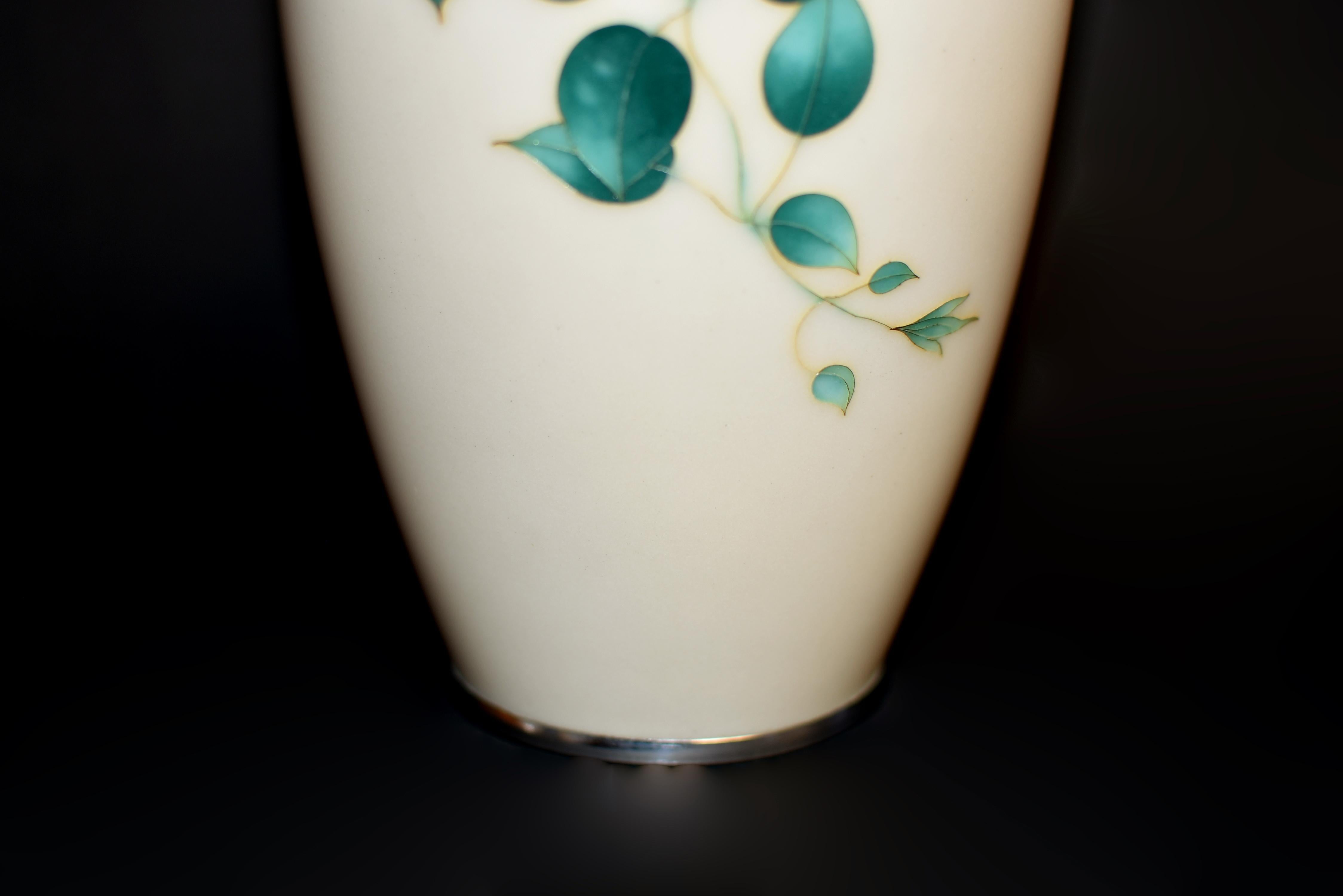 Gran Jarrón de Cloisonné Japonés Clematis 10