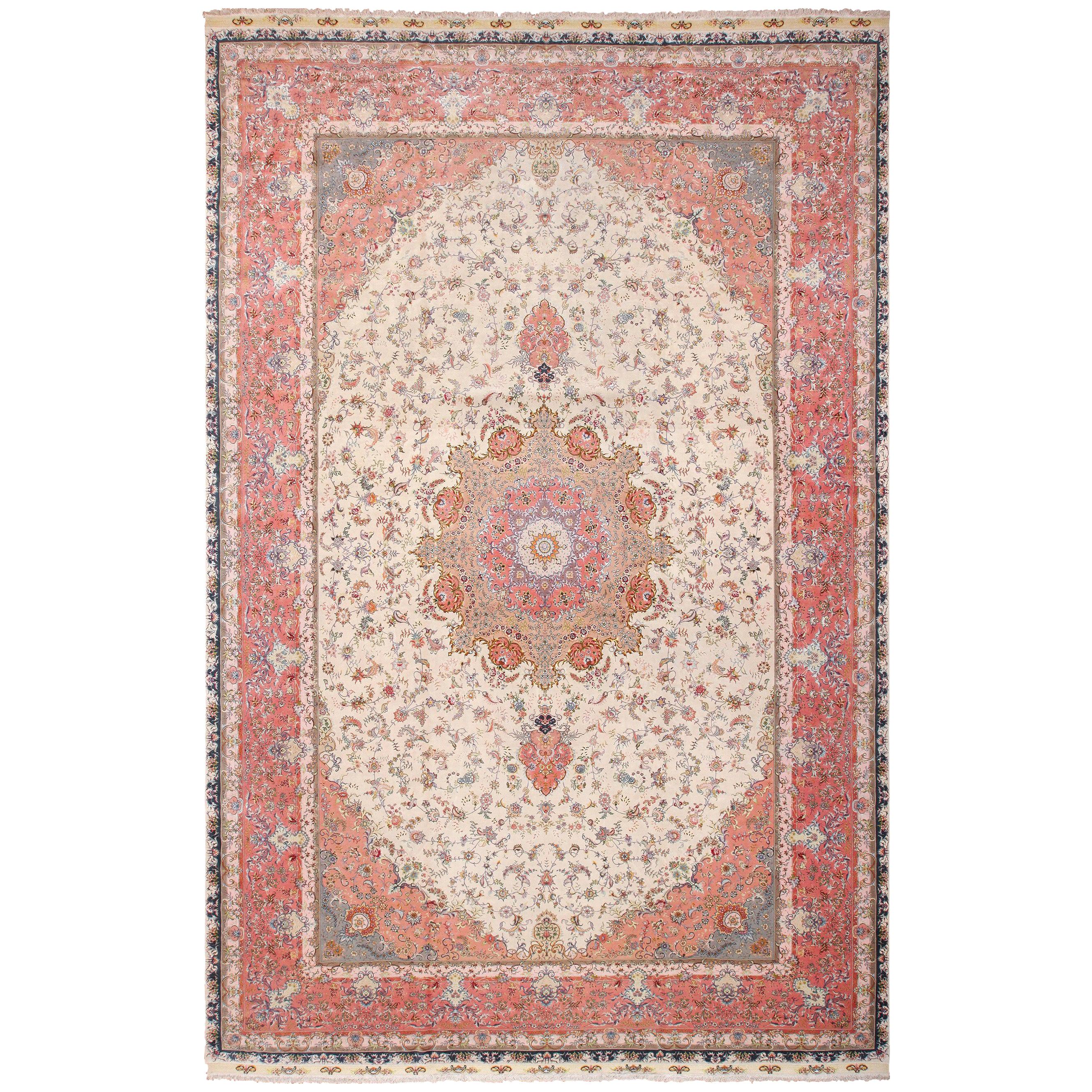 Oval Silk and Gold Threading Vintage Souf Persian Tabriz Rug. Size 9