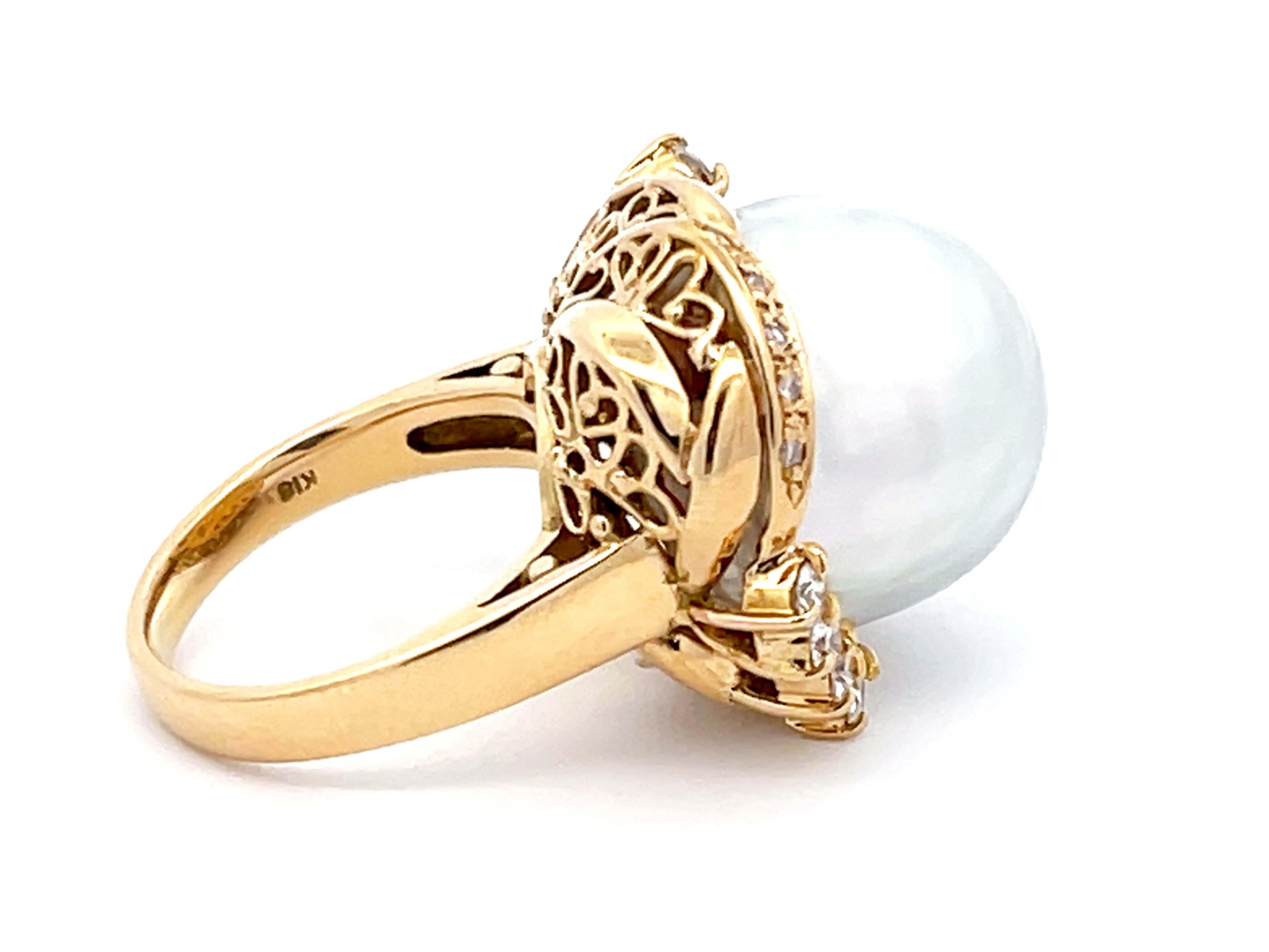 Women's Large Silver Baroque Pearl and Diamond Vintage Ring in 18K Yellow Gold For Sale