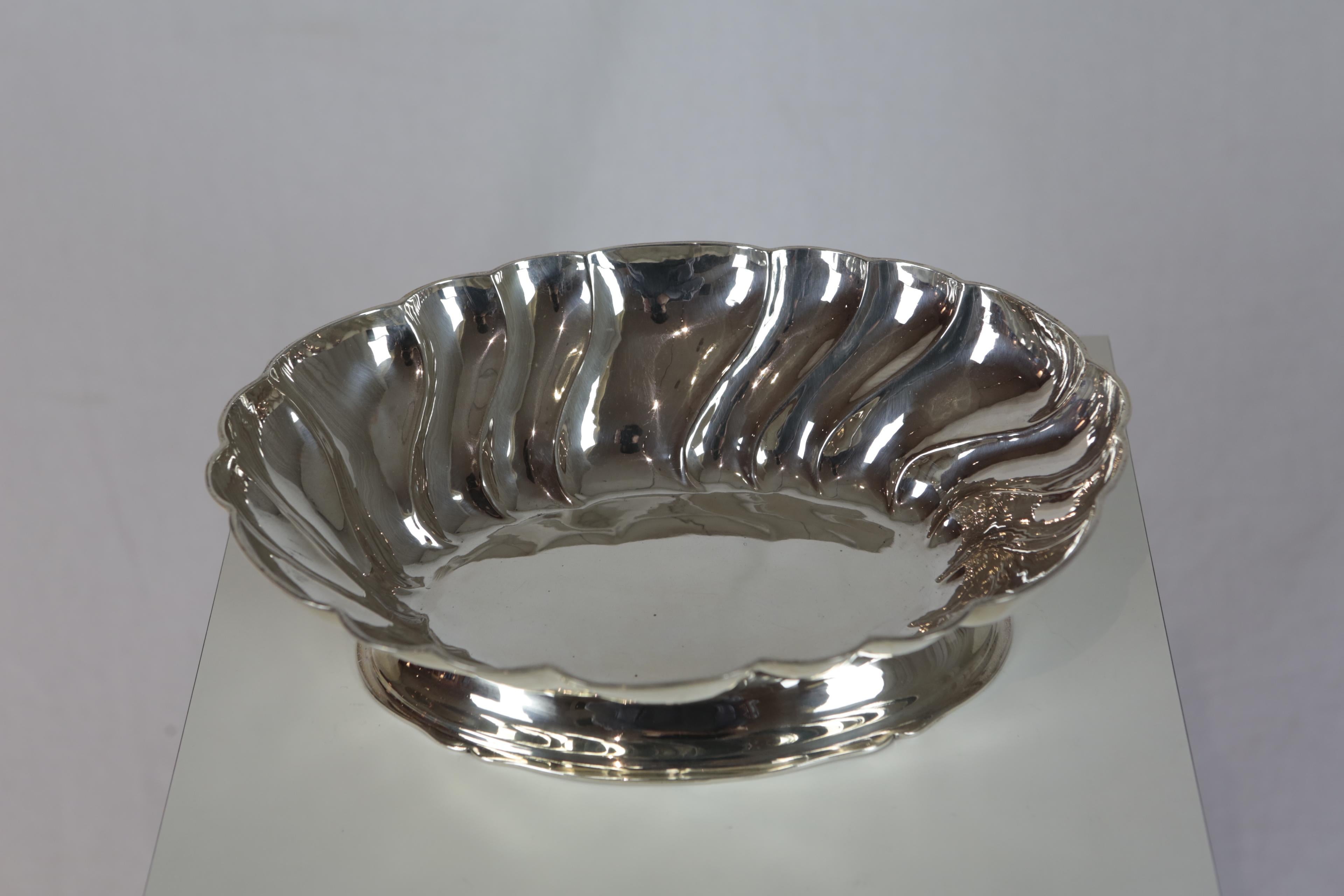 Early 20th Century Large Silver Bowl, Germany, 835/- Silver, Handcrafted For Sale