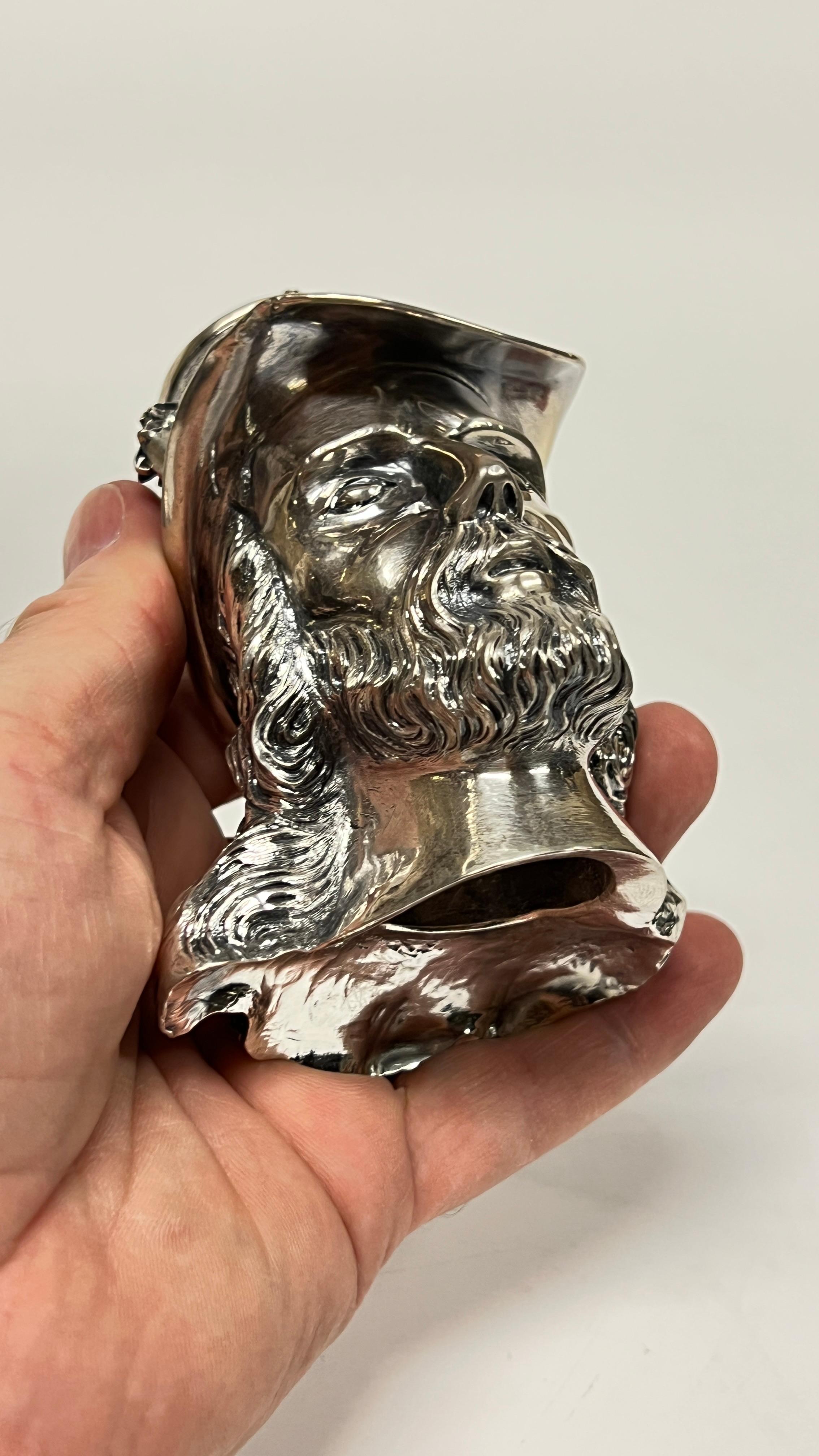 Grande scultura in argento raffigurante un cavaliere spagnolo in vendita 5