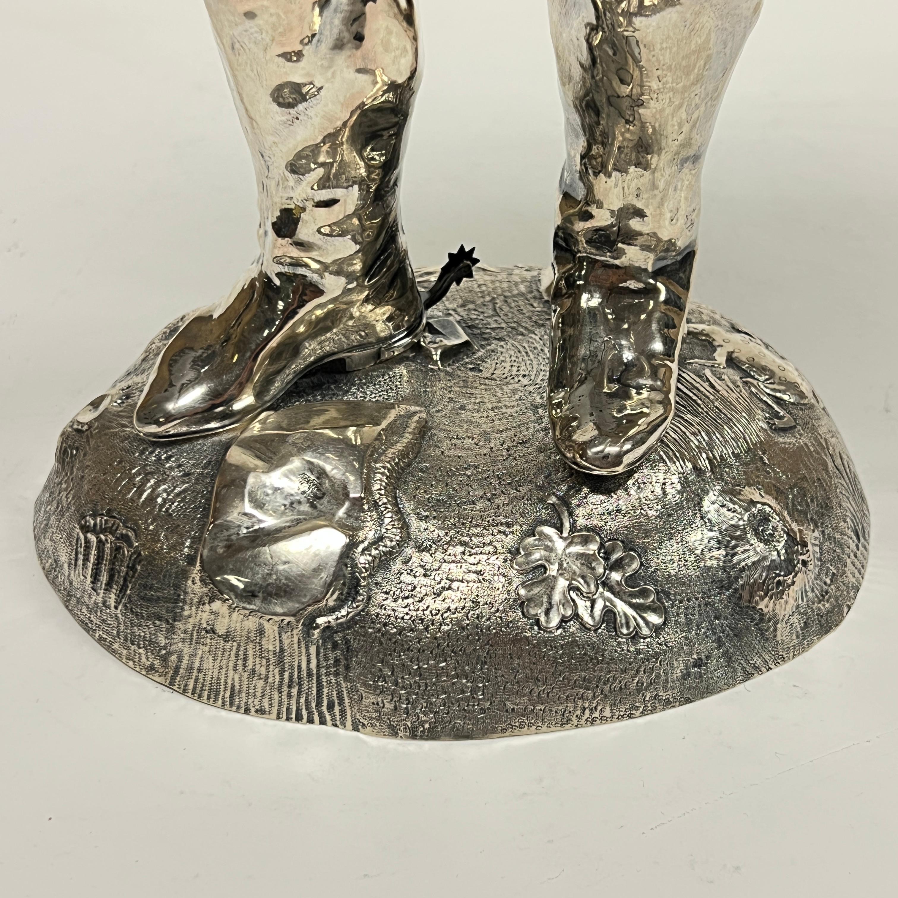 Grande scultura in argento raffigurante un cavaliere spagnolo in vendita 13