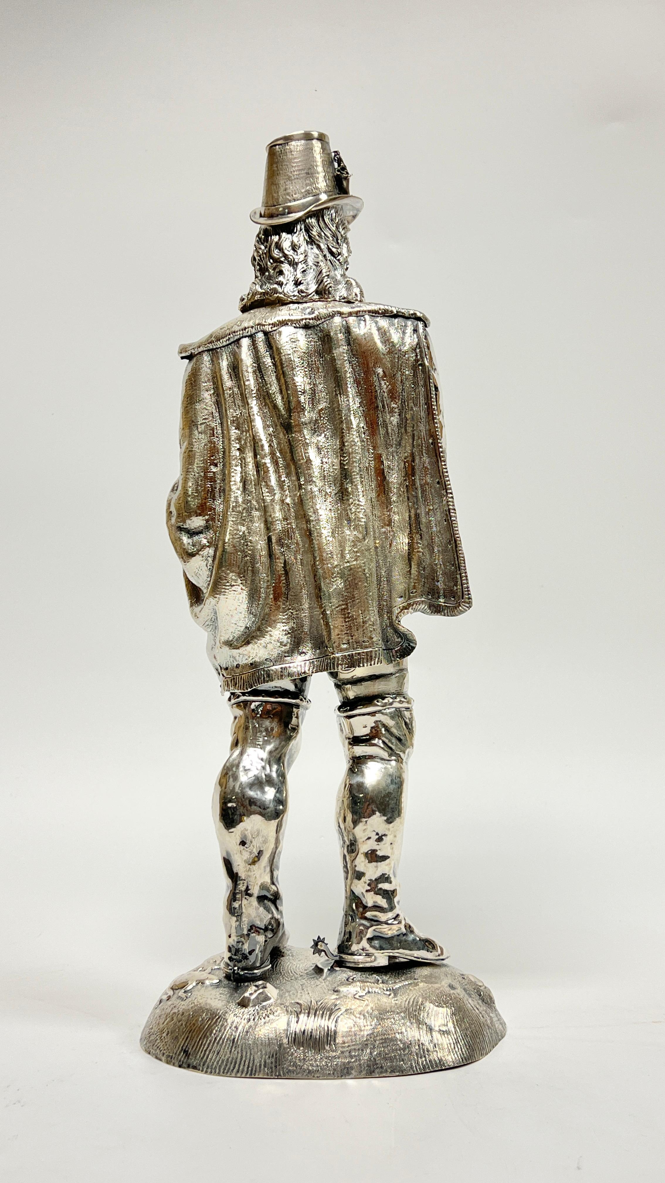 XIX secolo Grande scultura in argento raffigurante un cavaliere spagnolo in vendita